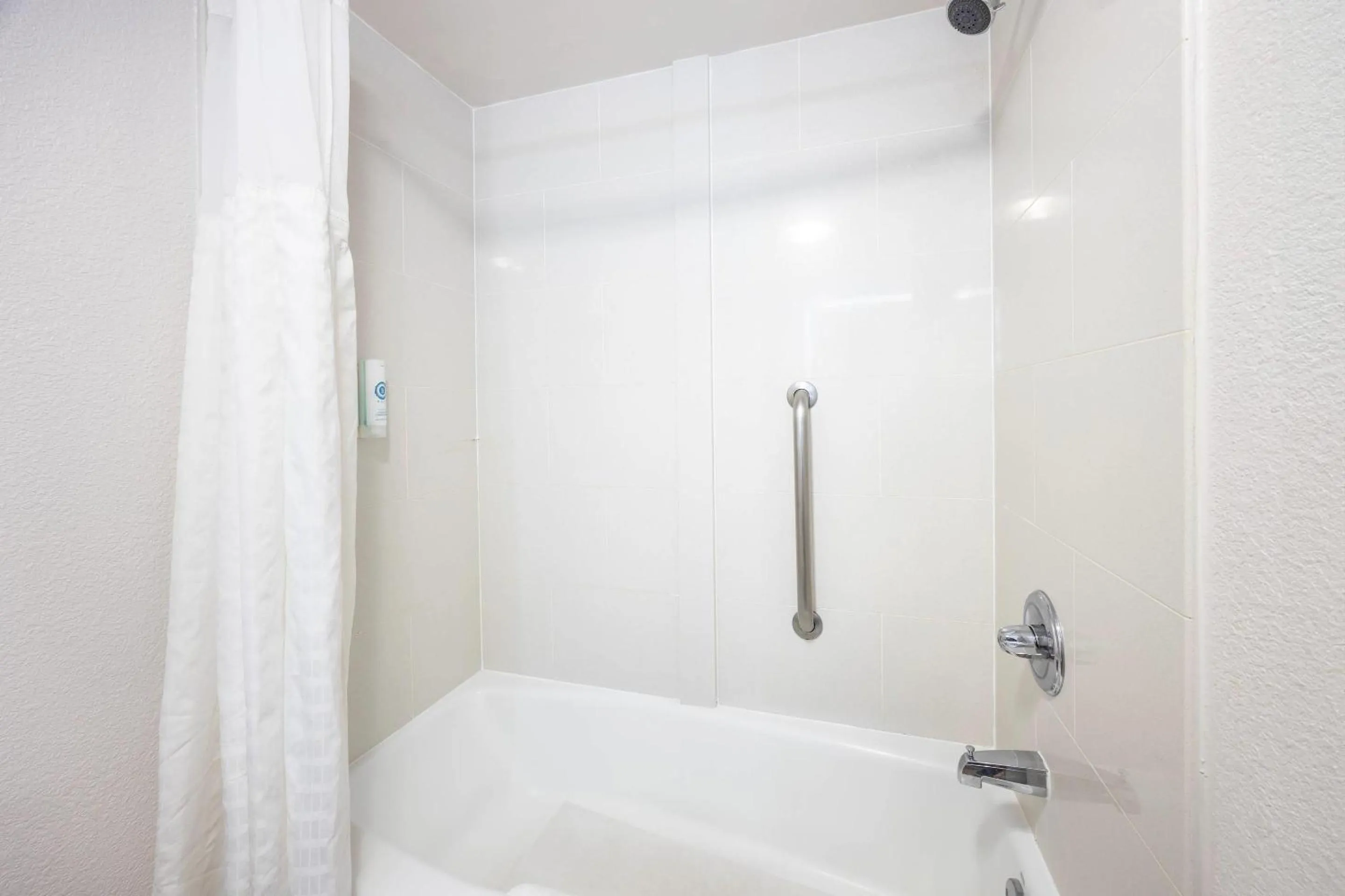 Bathroom in Comfort Inn & Suites Cookeville