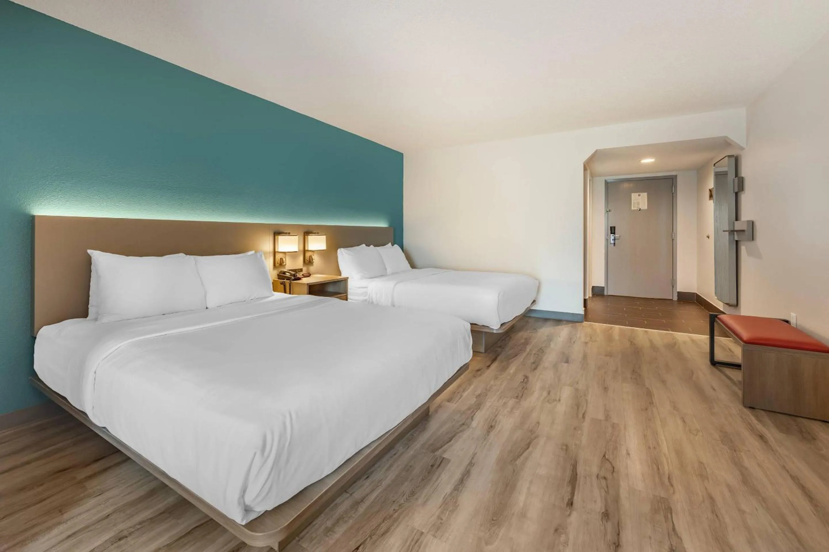 Bedroom, Bed in Comfort Inn & Suites Cookeville