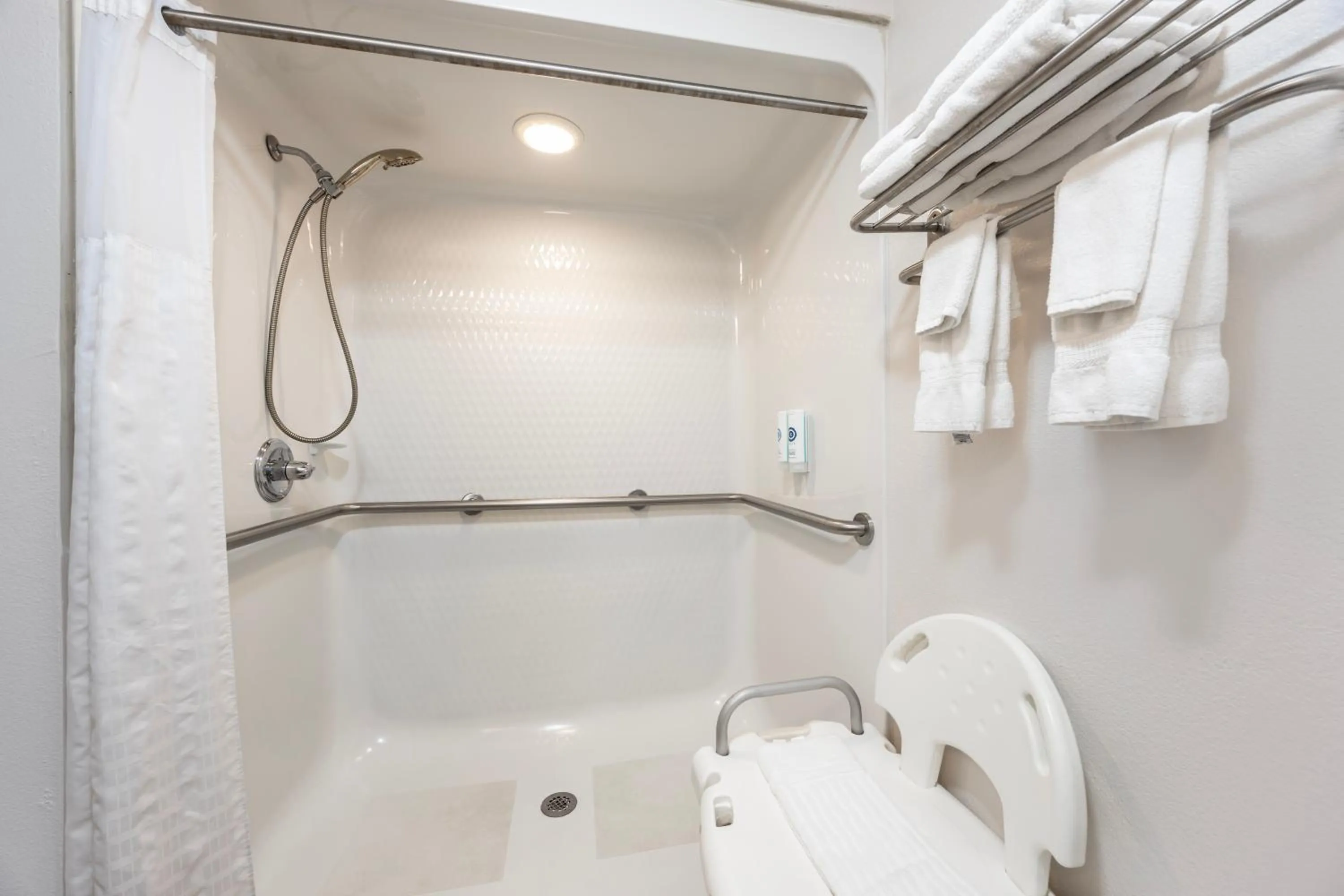 acessibility in Comfort Inn & Suites Cookeville