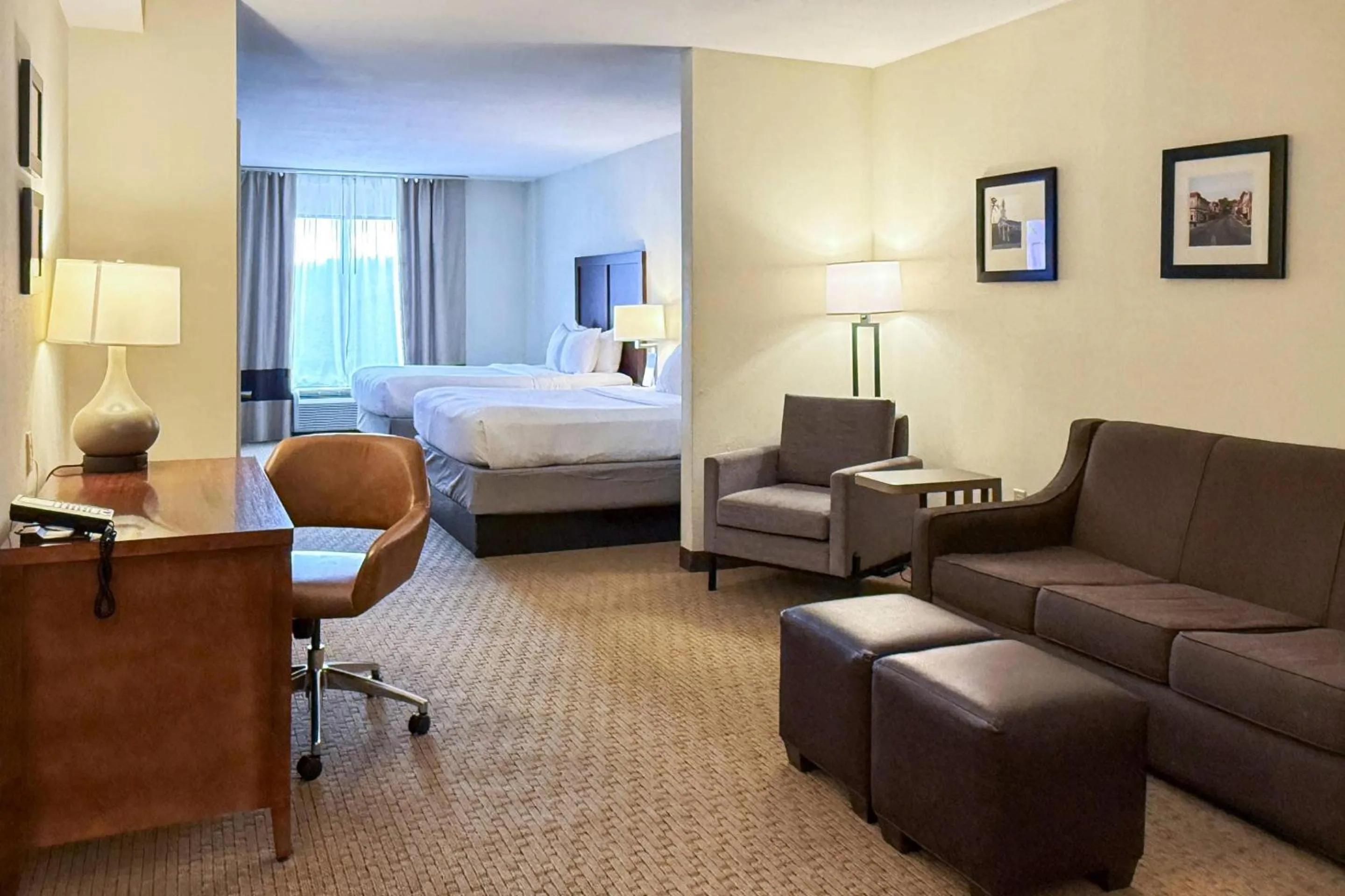 Bedroom, Bed in Comfort Inn & Suites Rogersville