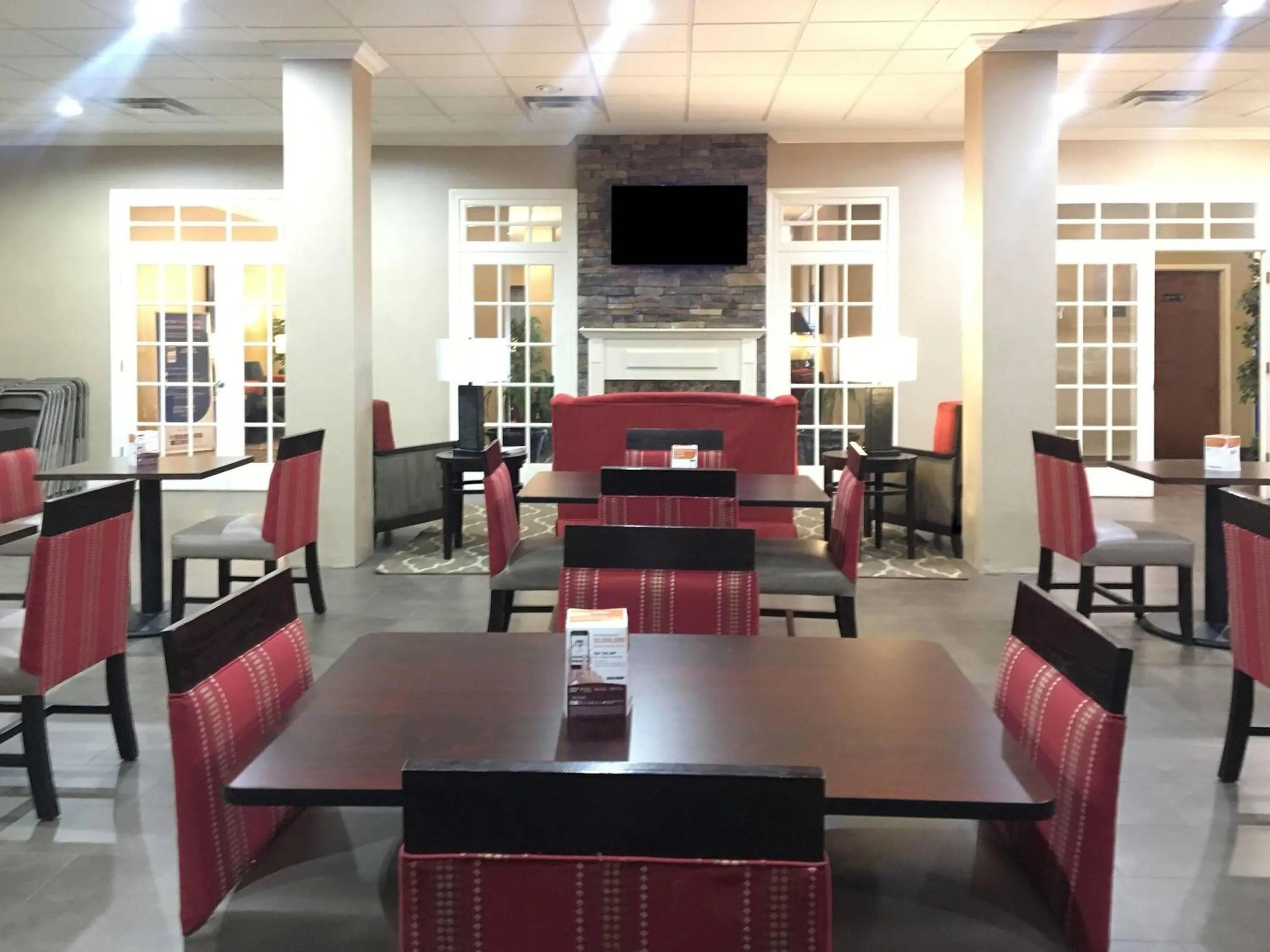 Breakfast in Comfort Inn & Suites Rogersville