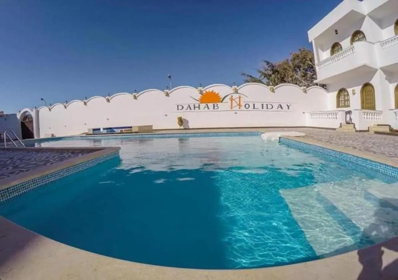 Swimming pool in Dahab Holiday Hotel