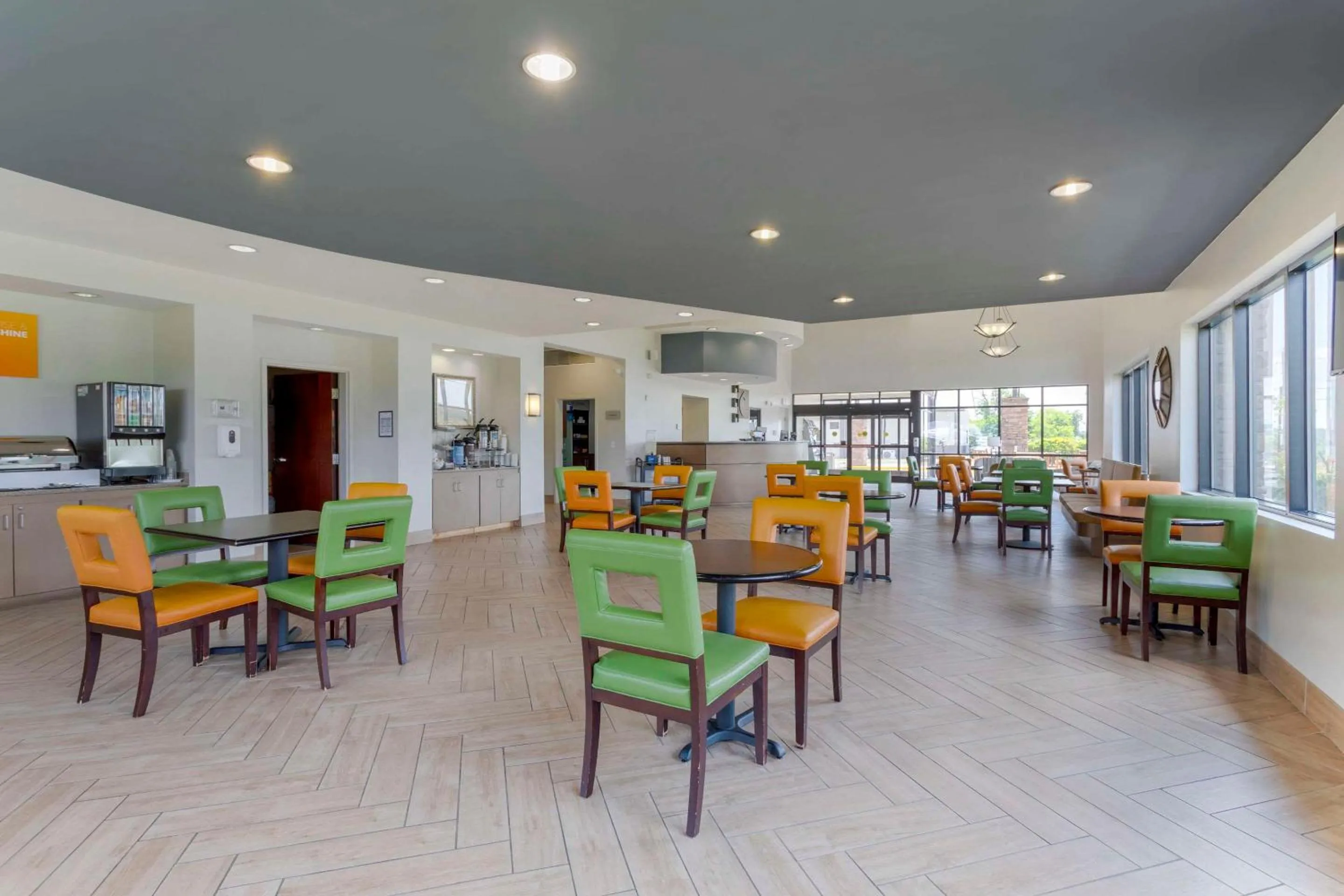 Breakfast in Comfort Suites Kodak Sevierville