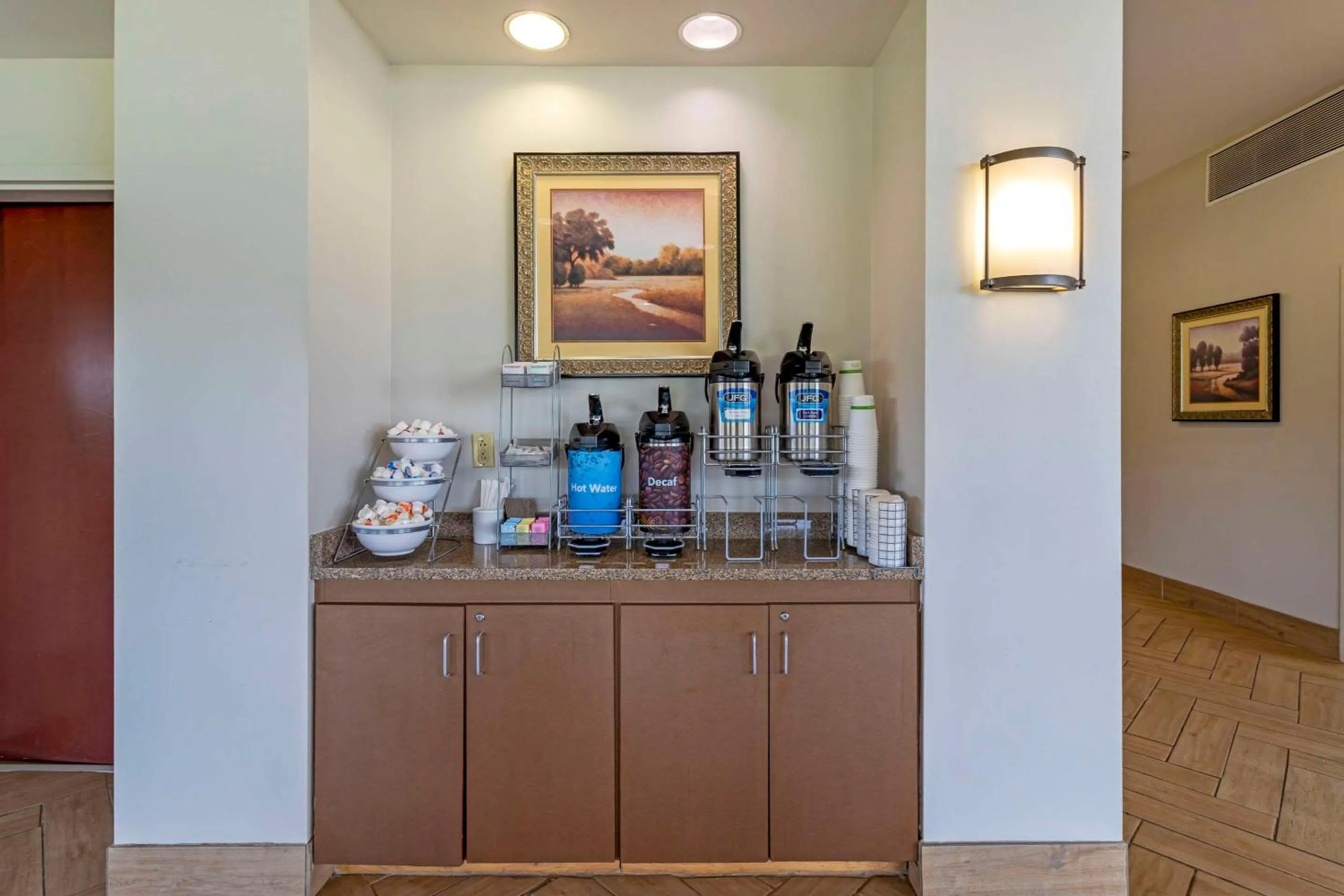 Breakfast in Comfort Suites Kodak Sevierville