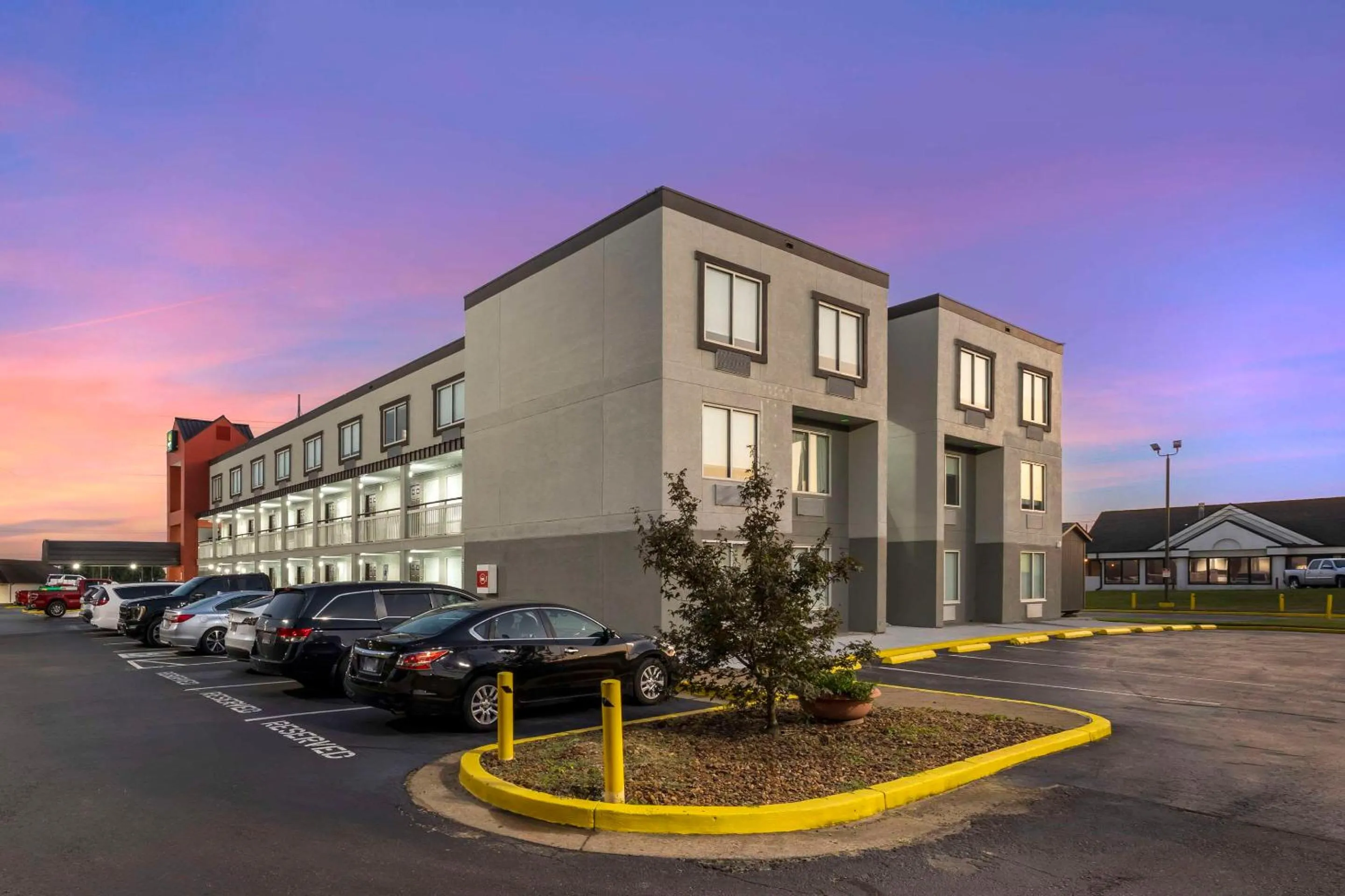 Property building in Quality Inn Jackson Northwest