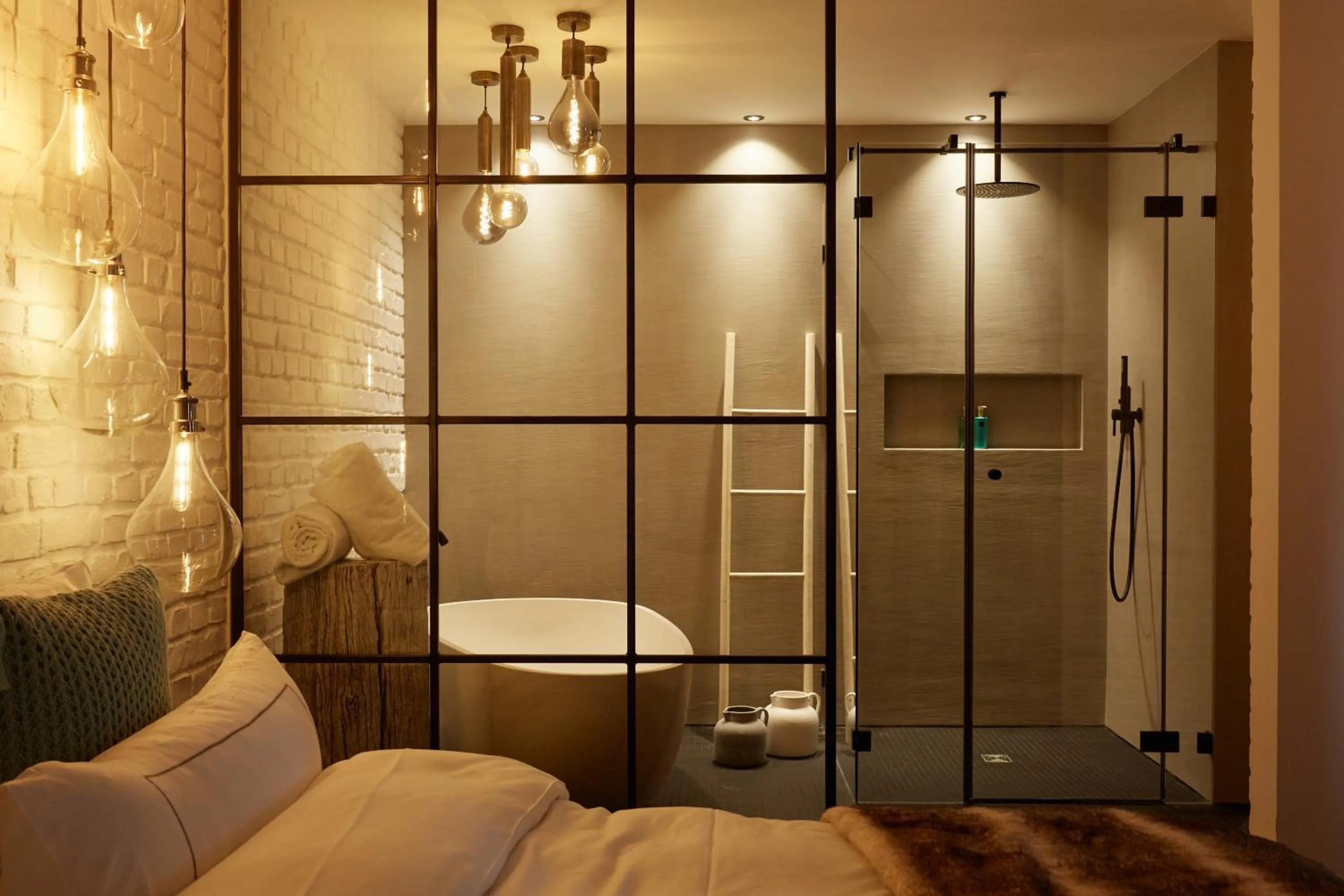 Bathroom, Bed in hotel friends Essen Zeche Zollverein