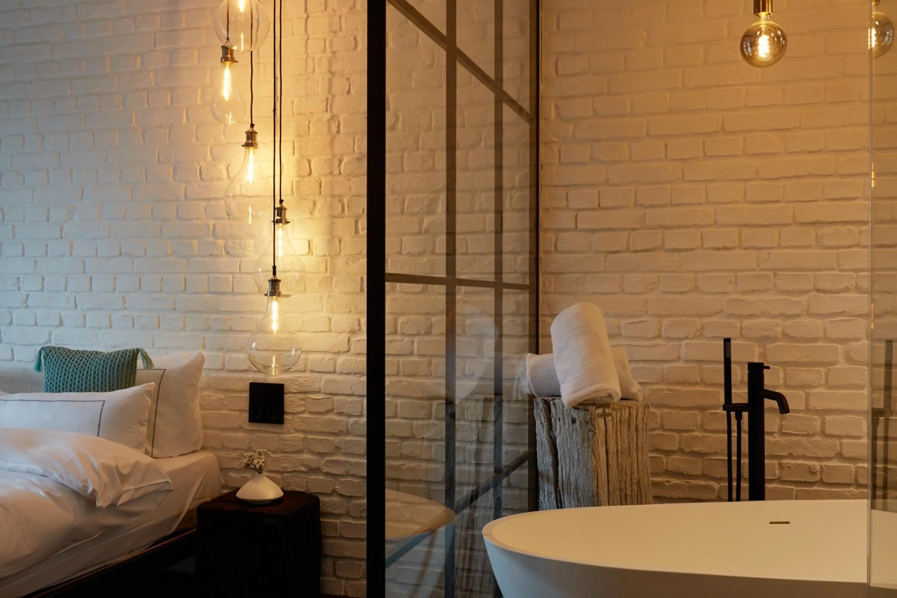 Bathroom, Bed in hotel friends Essen Zeche Zollverein