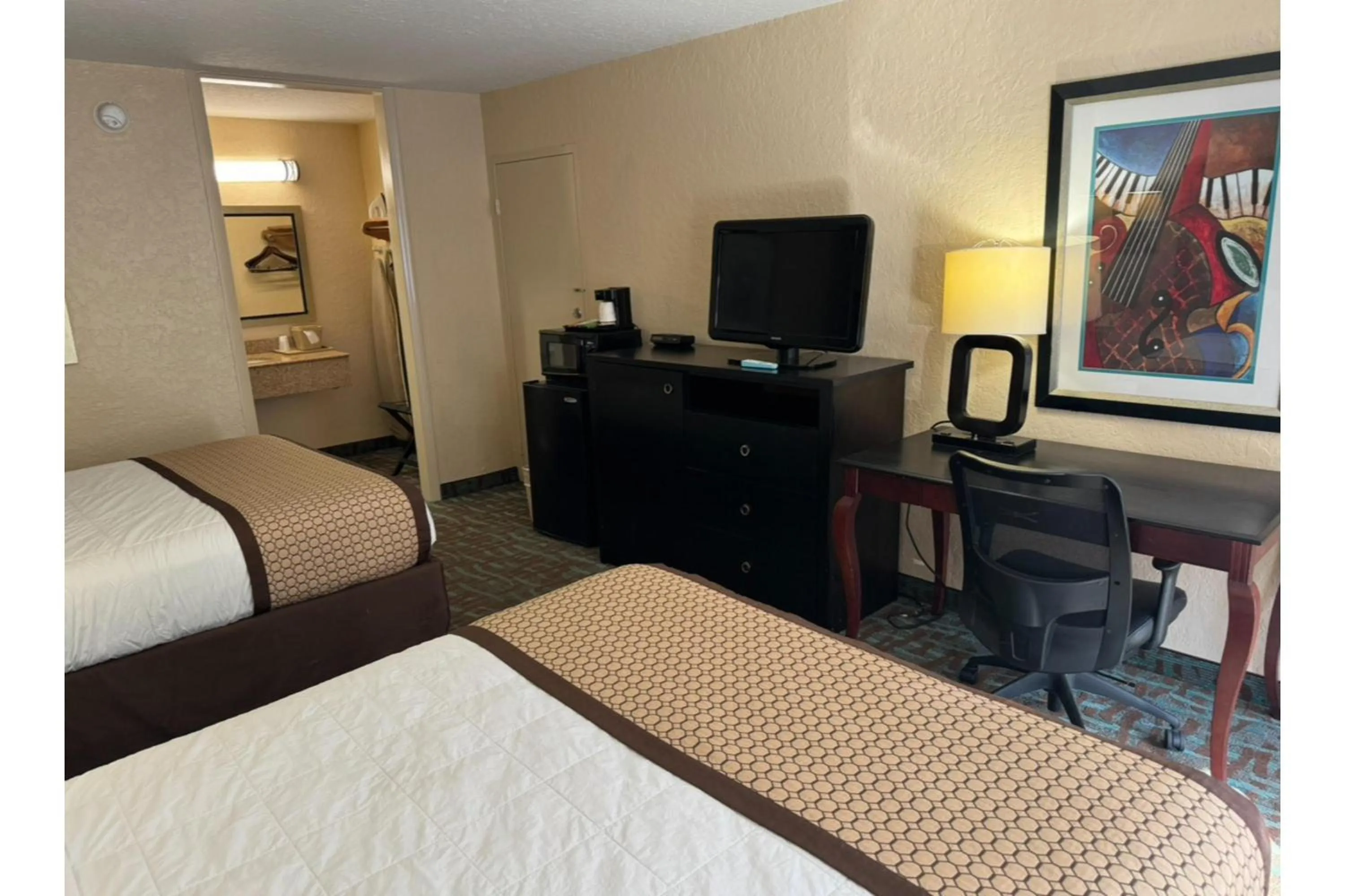 Bedroom, Bed in Quality Inn