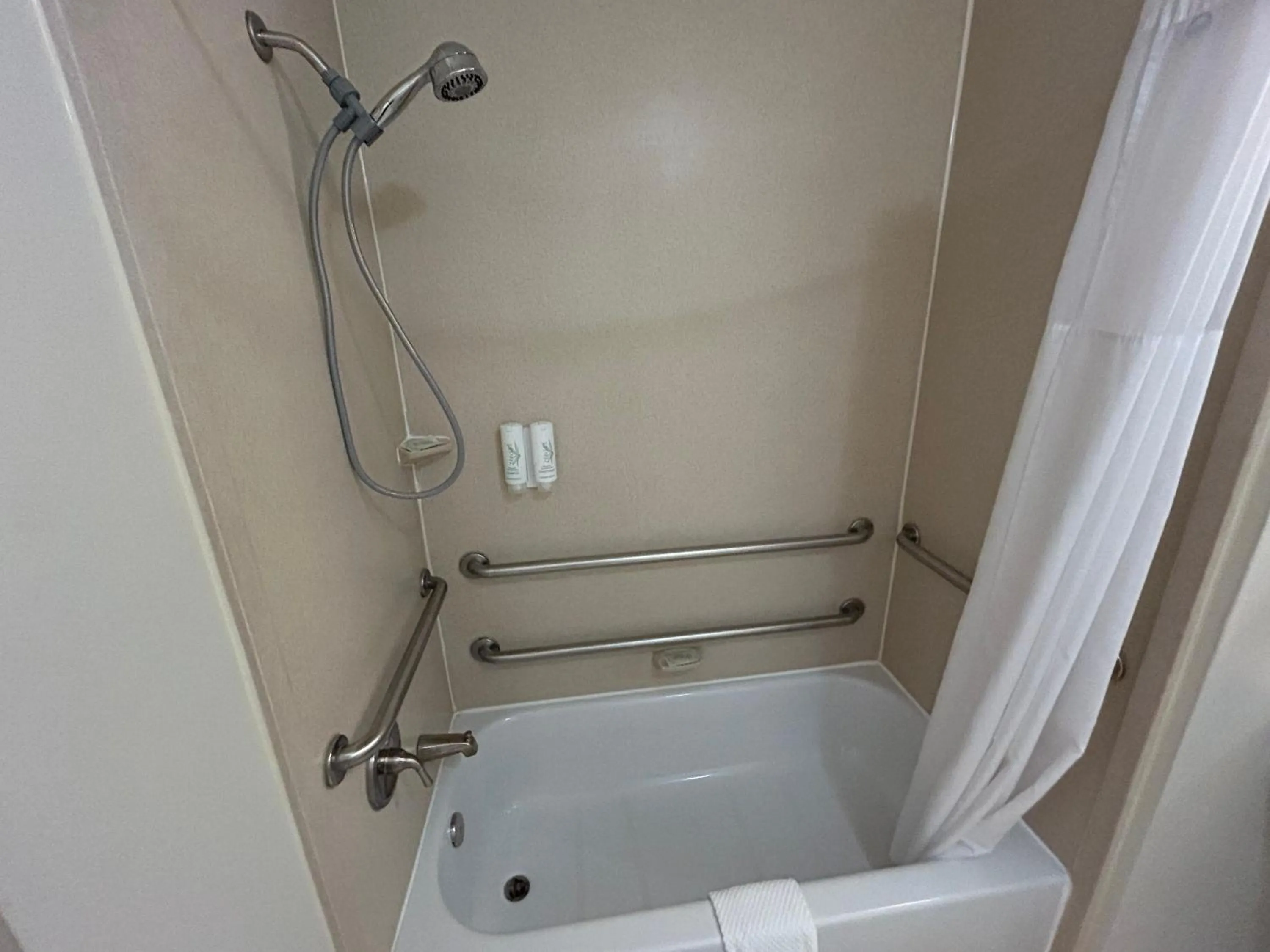 Bath in Sleep Inn & Suites Manchester near Arnold AFB