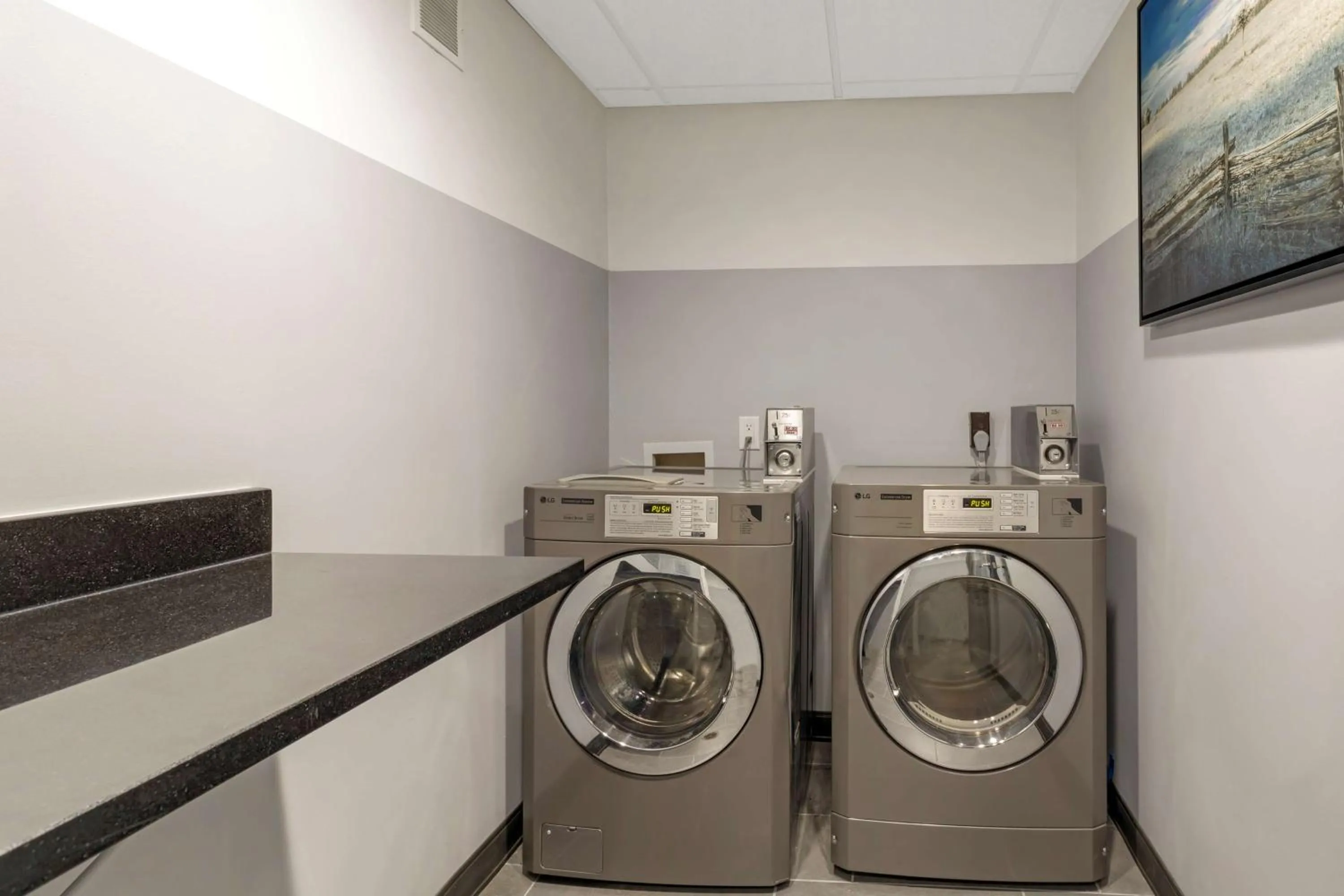 laundry in Best Western Plus Cleveland Inn & Suites