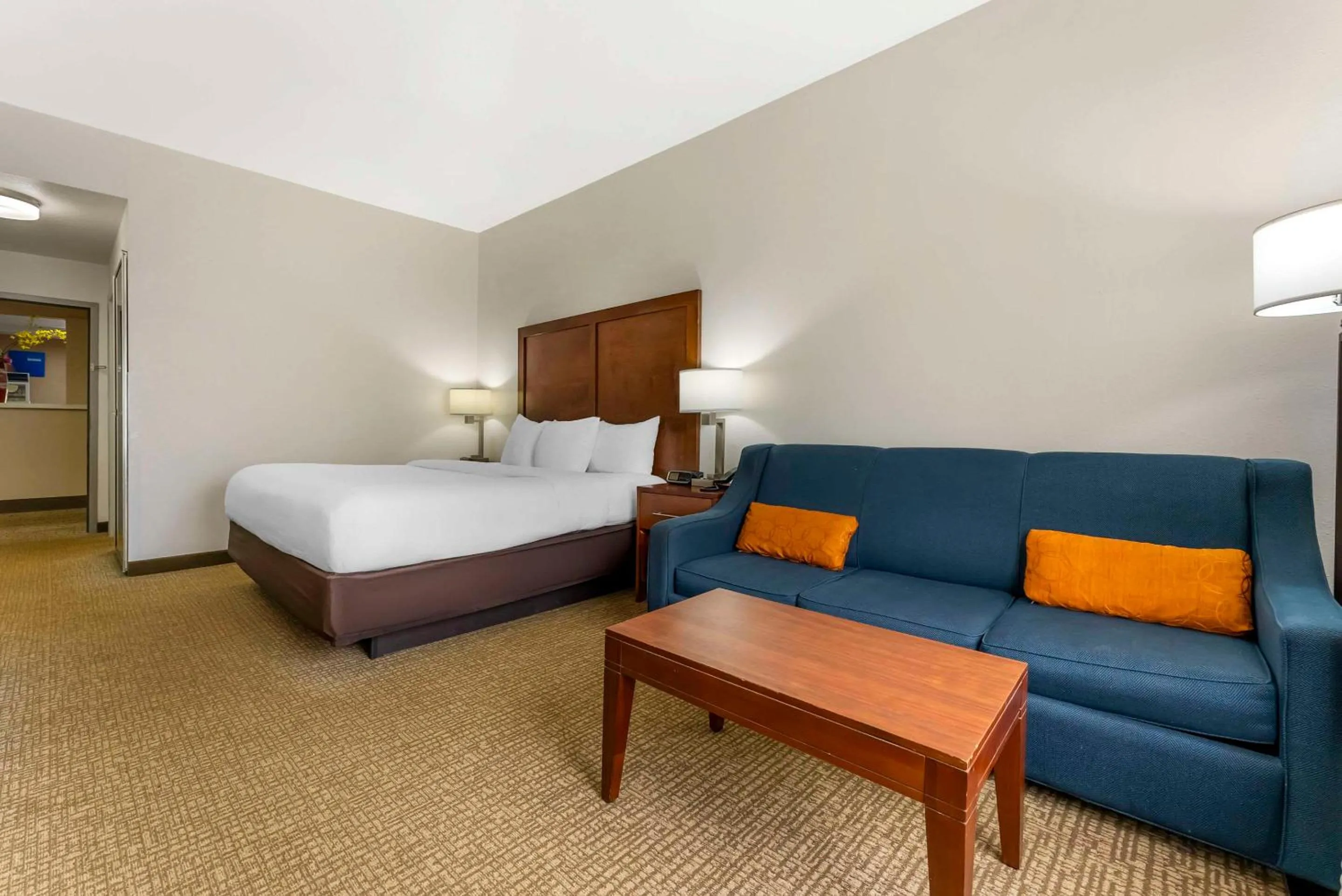 Bedroom, Bed in Comfort Inn Brownsville I-40