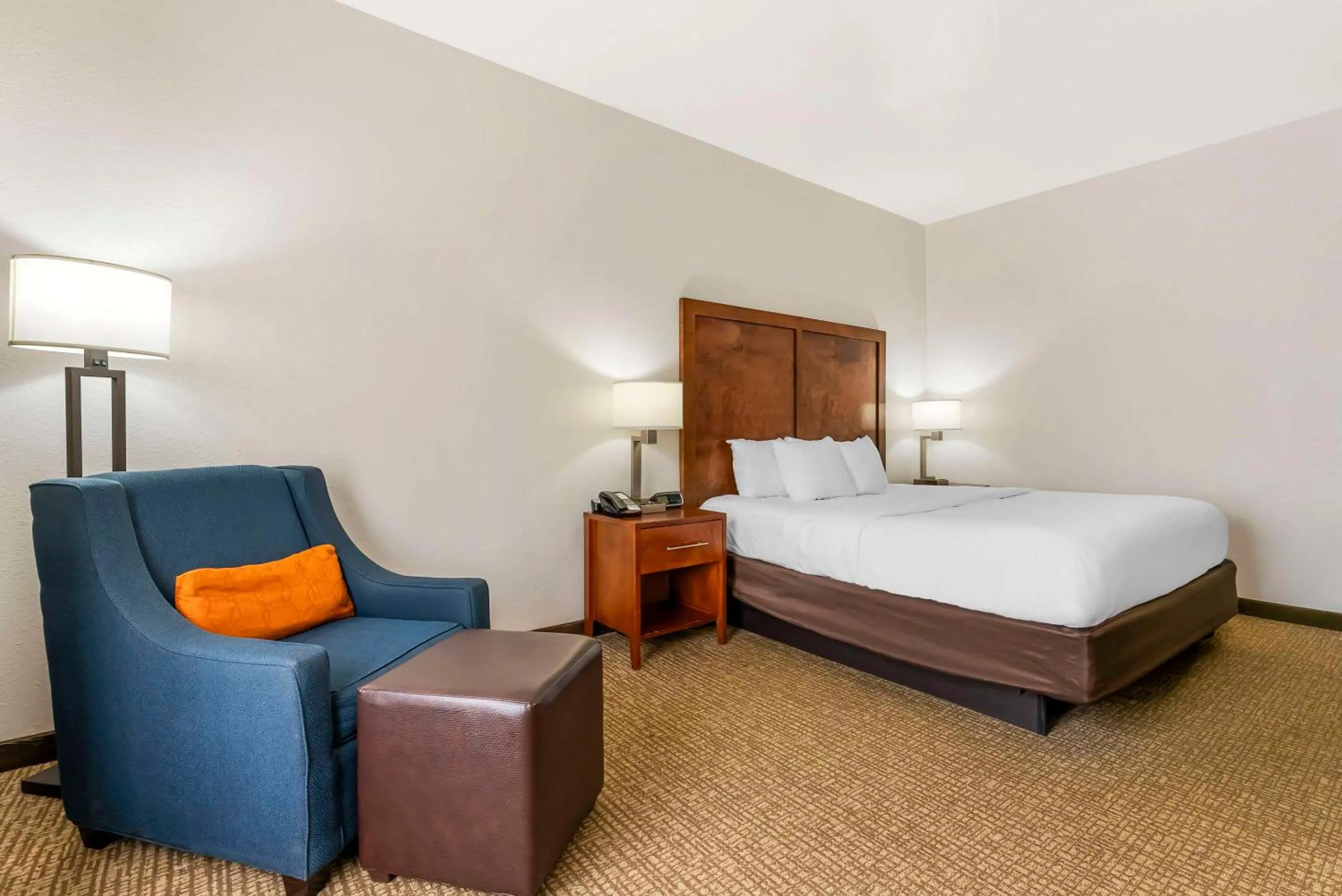 Bedroom, Bed in Comfort Inn Brownsville I-40