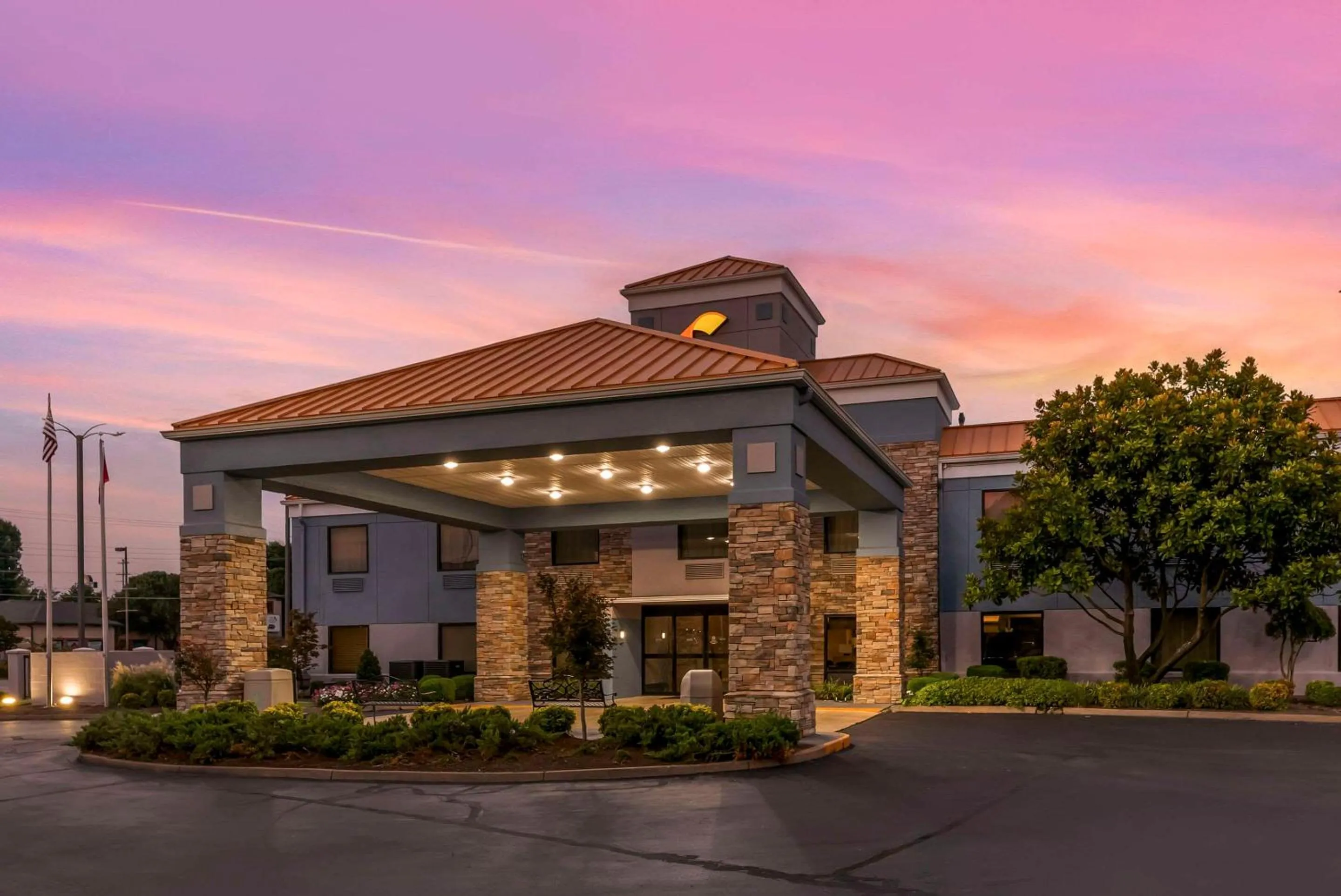 Property building in Comfort Inn Brownsville I-40