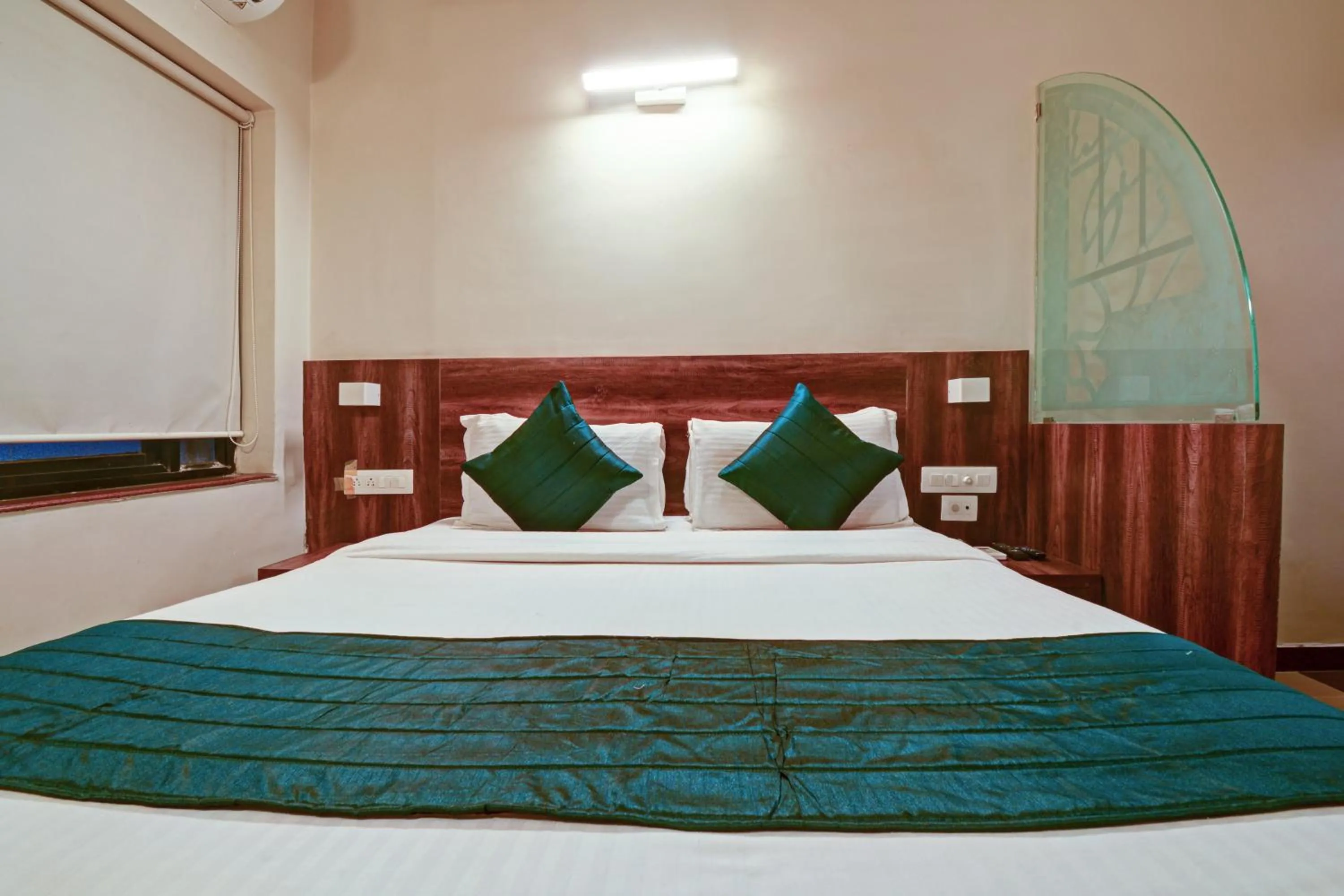 Photo of the whole room, Bed in SRTC Hotel Aspire