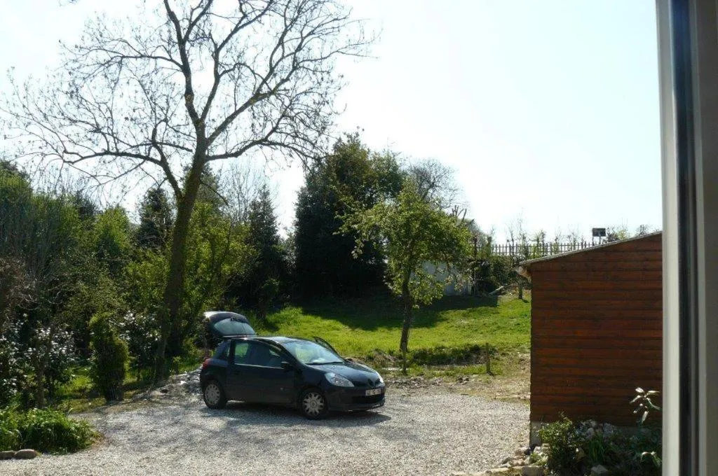 Garden in Le fief Beaurepaire 76280