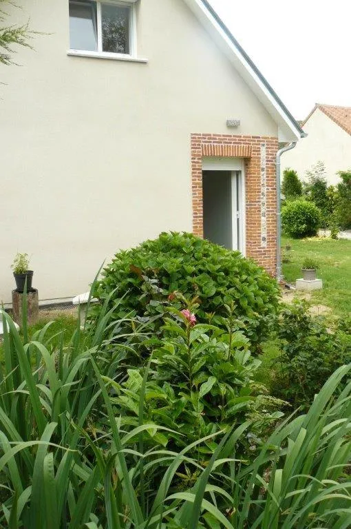 Facade/entrance in Le fief Beaurepaire 76280