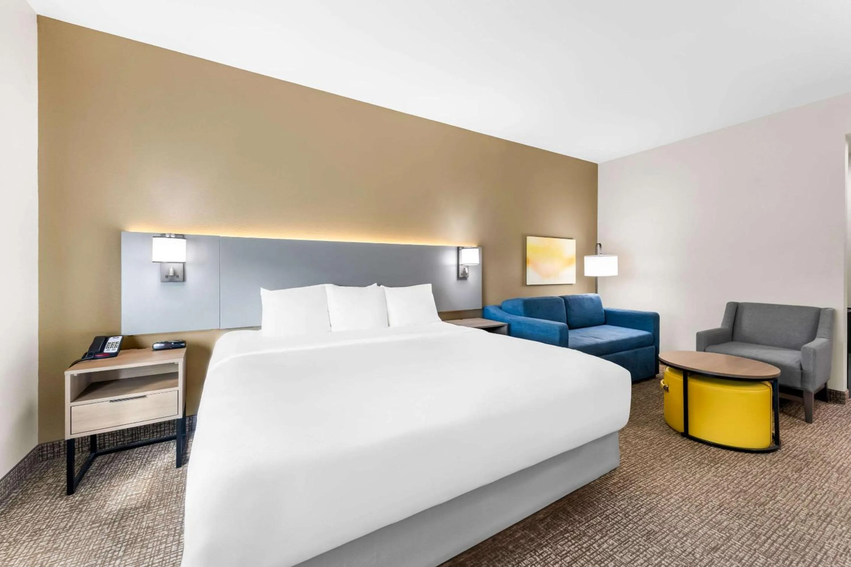 Bedroom, Bed in Comfort Inn Harriman