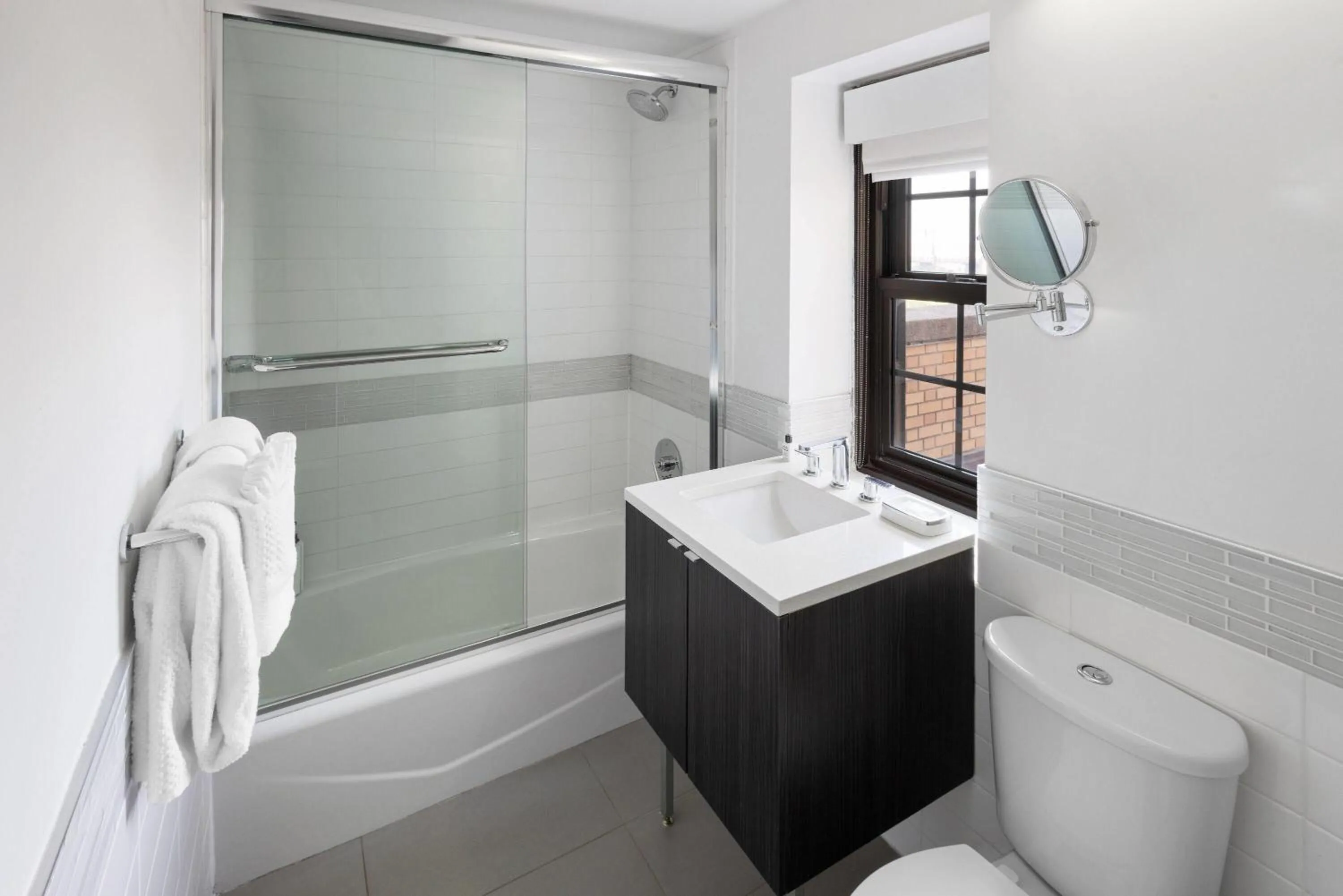 Bathroom in The Beekman Tower, Trademark Collection by Wyndham