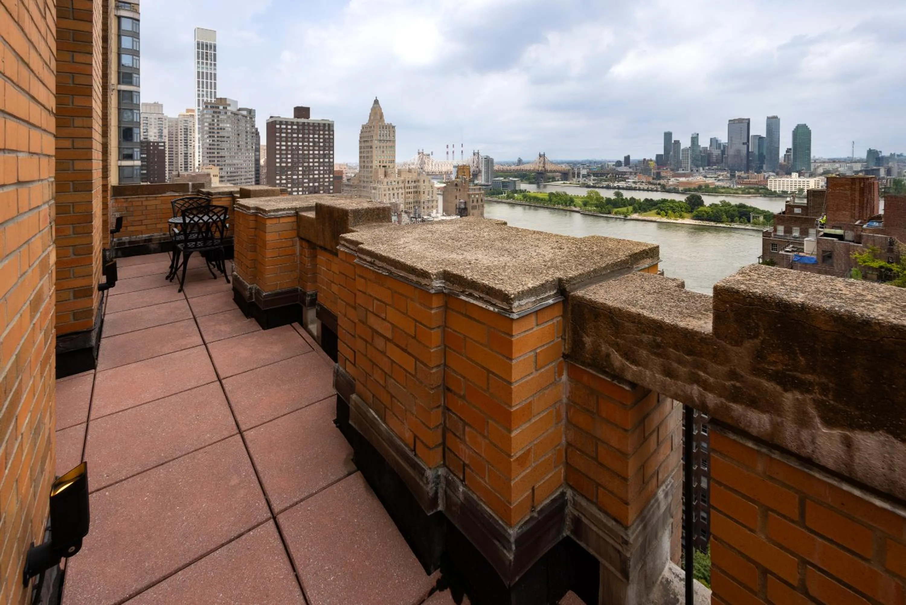 Balcony/Terrace in The Beekman Tower, Trademark Collection by Wyndham