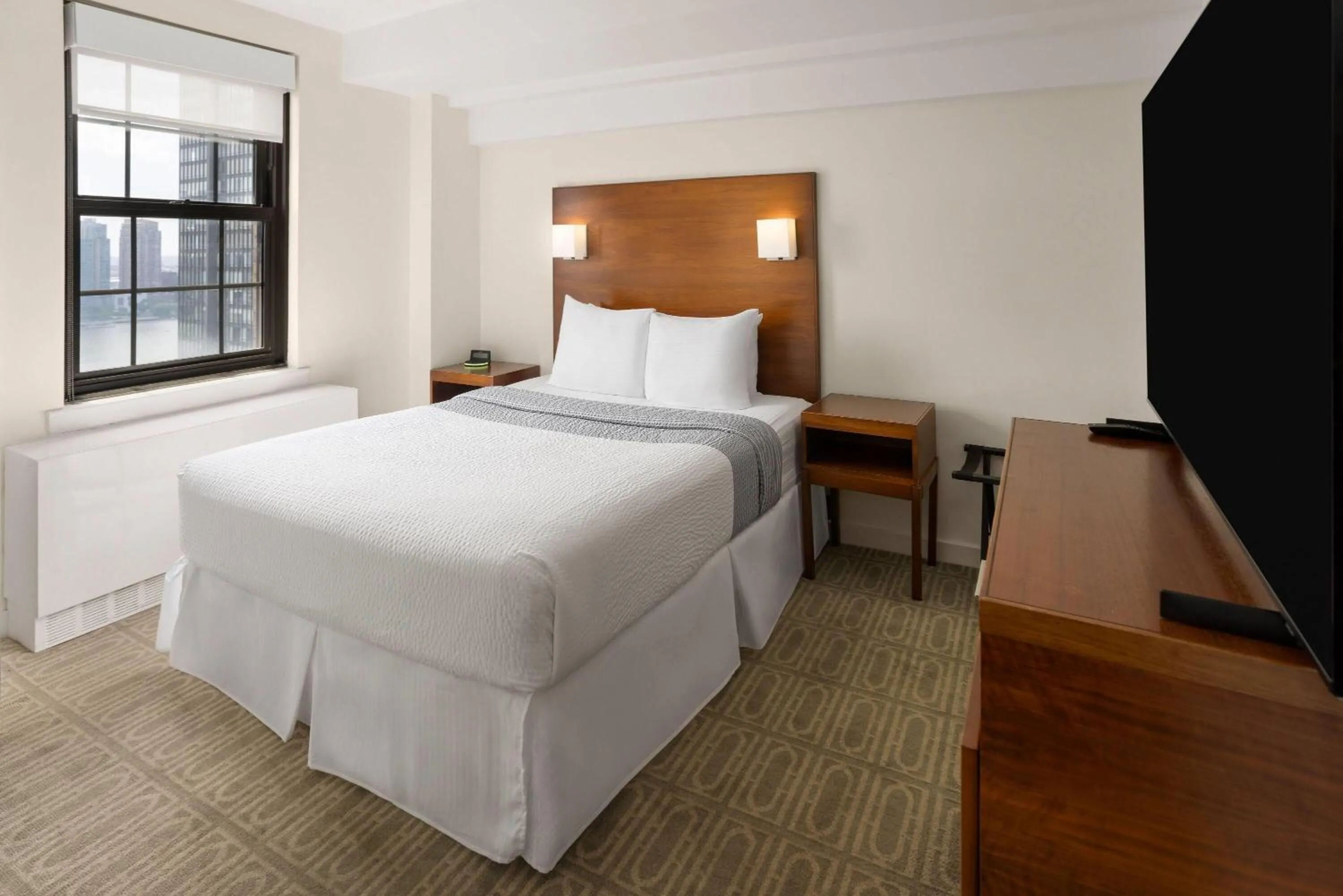 Photo of the whole room, Bed in The Beekman Tower, Trademark Collection by Wyndham