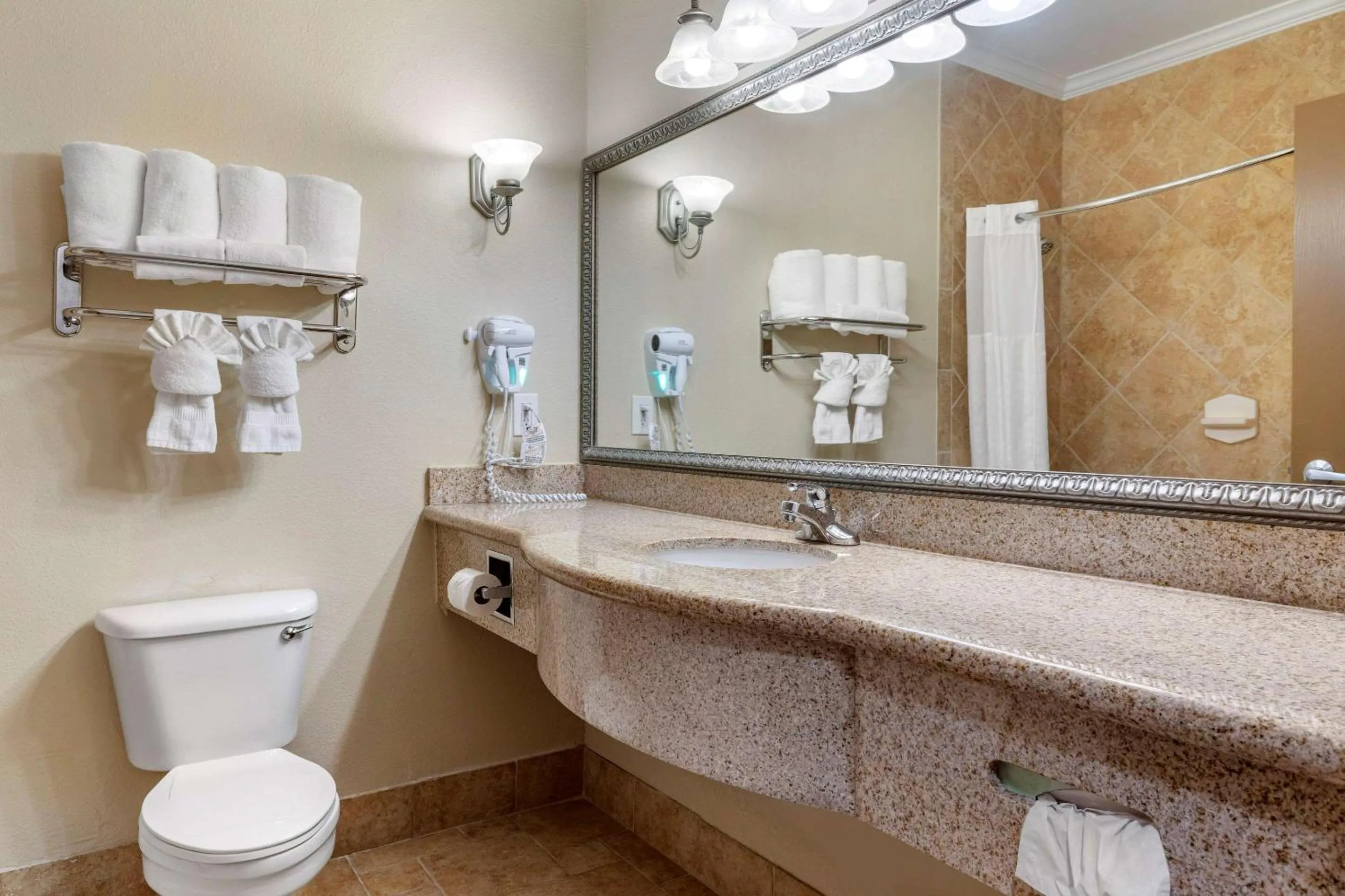 Photo of the whole room, Bathroom in Comfort Suites Lufkin