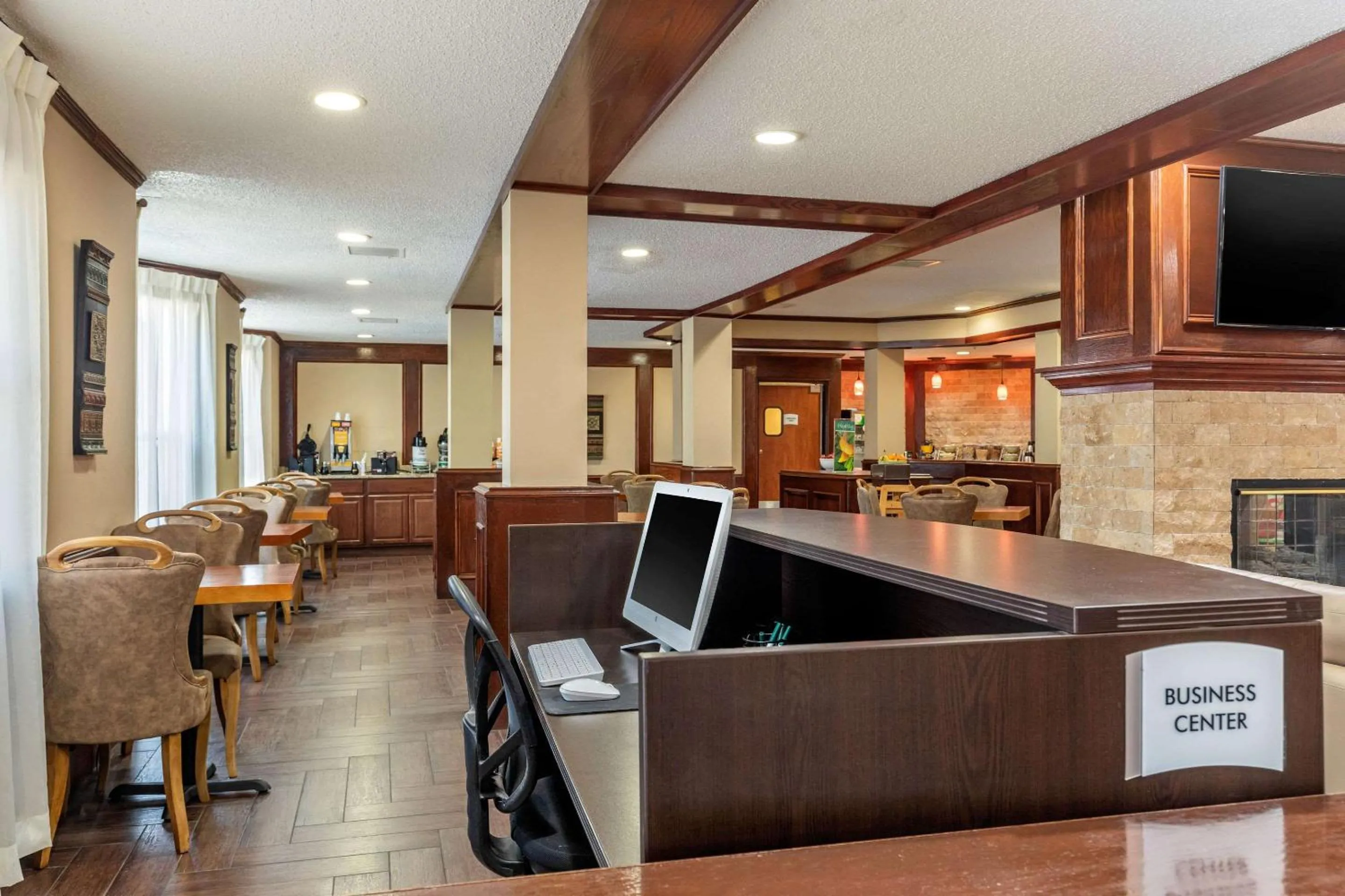 Business facilities in Quality Suites Addison-Dallas