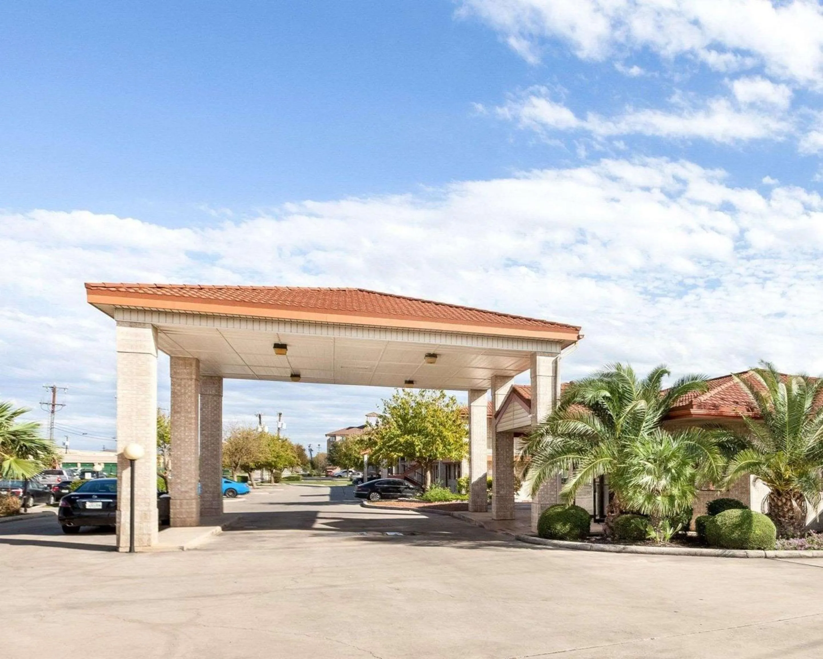 Property building in University Inn & Suites