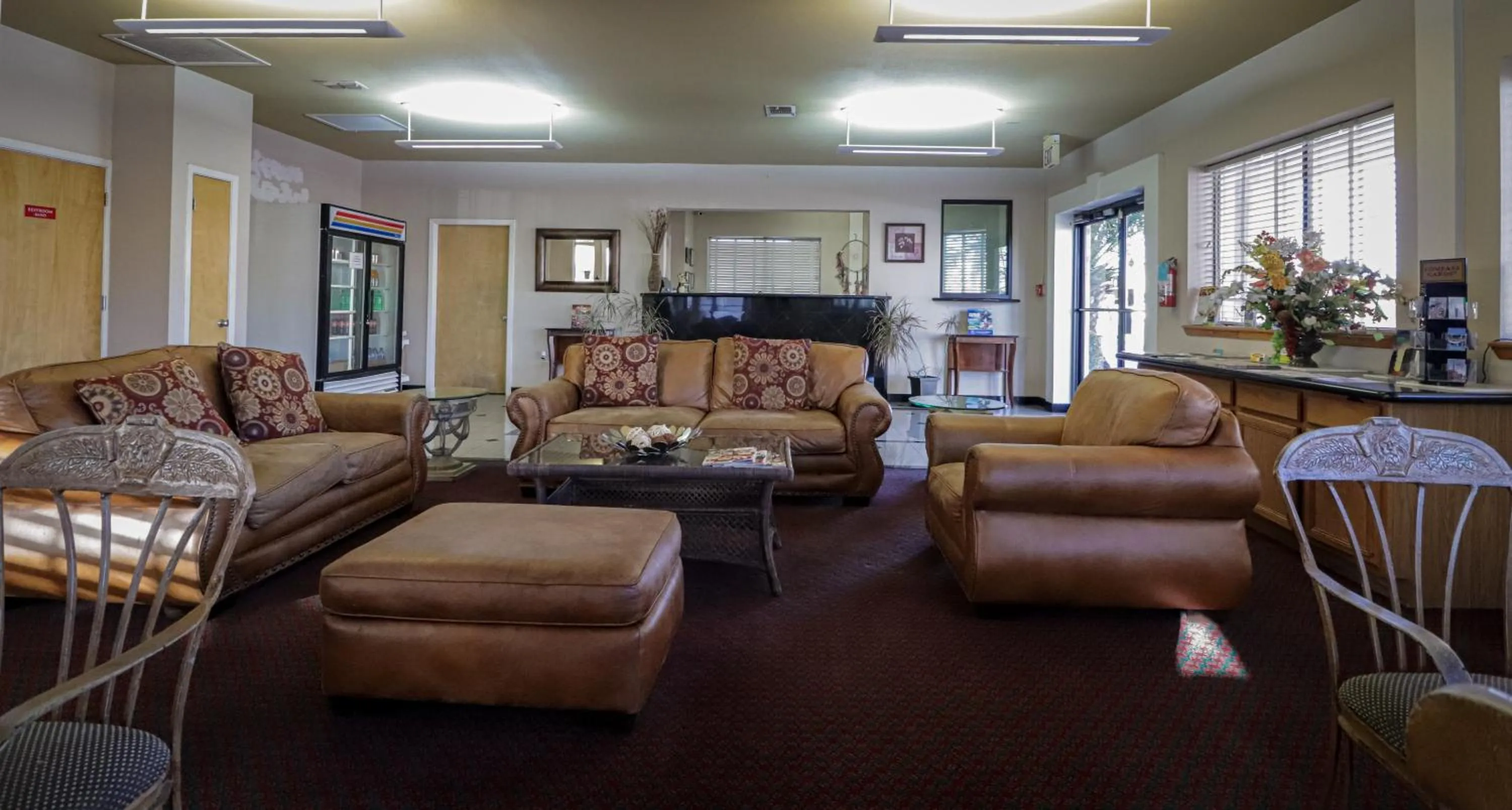 Lobby or reception in University Inn & Suites