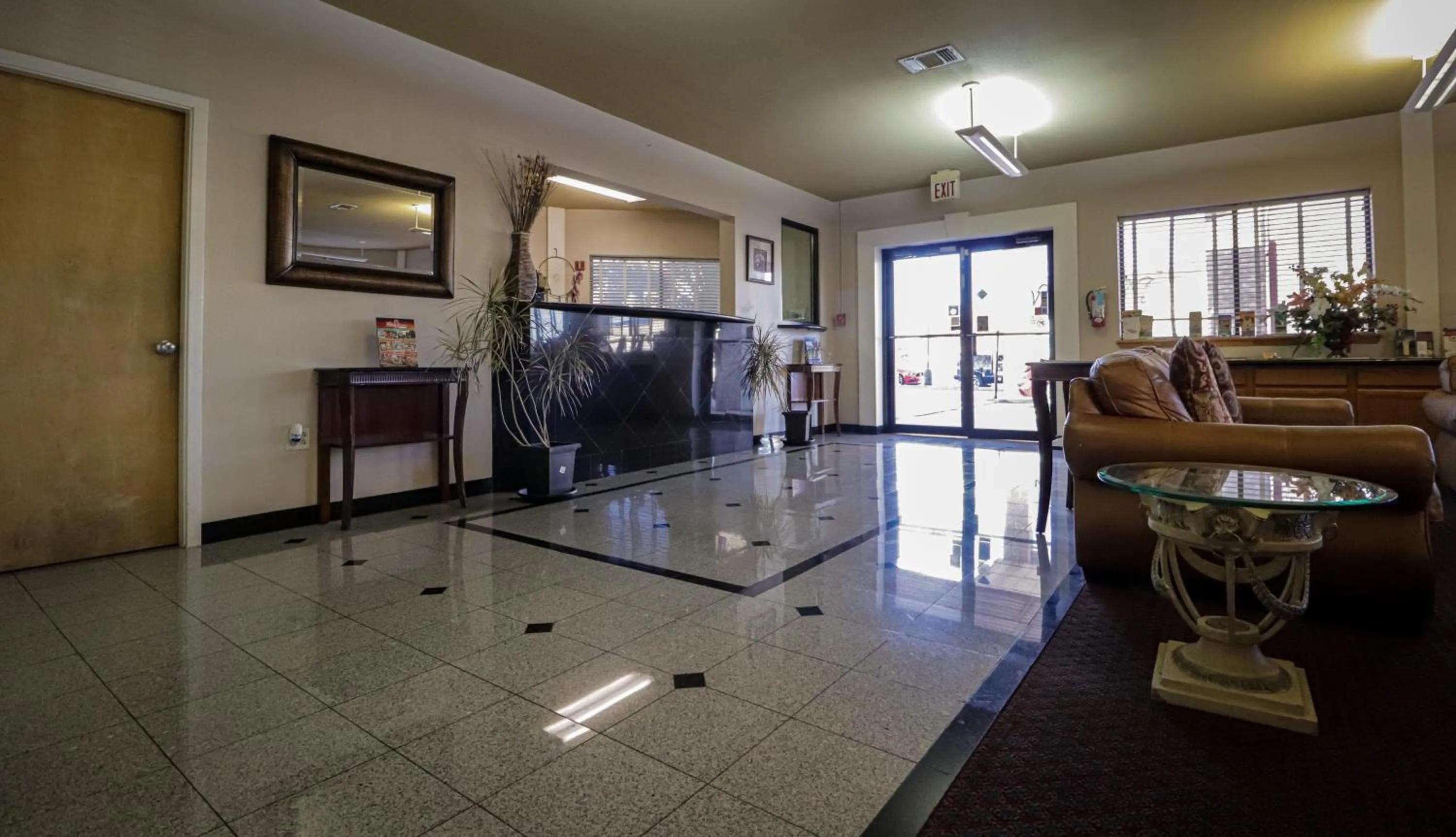 Lobby or reception in University Inn & Suites
