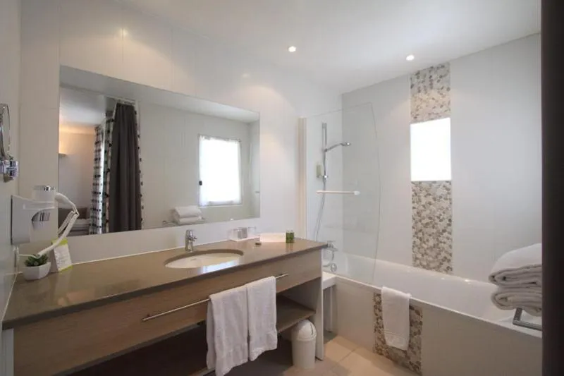 Other in Val Baussenc, The Originals Relais