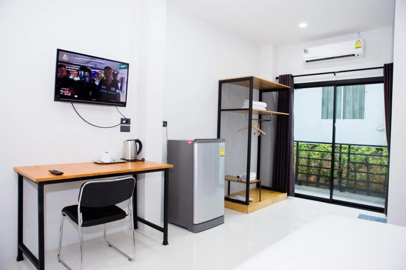 TV and multimedia in DD Modern House