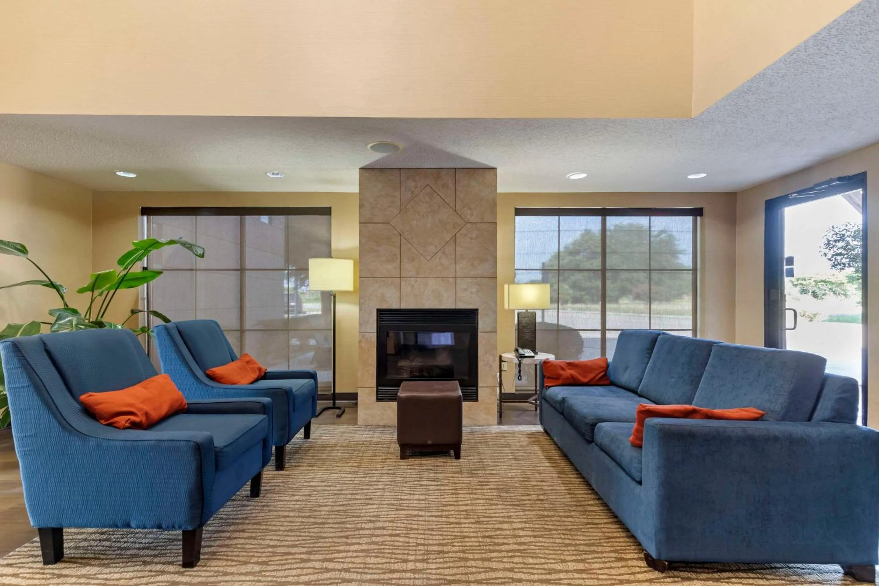 Lobby or reception in Comfort Inn & Suites