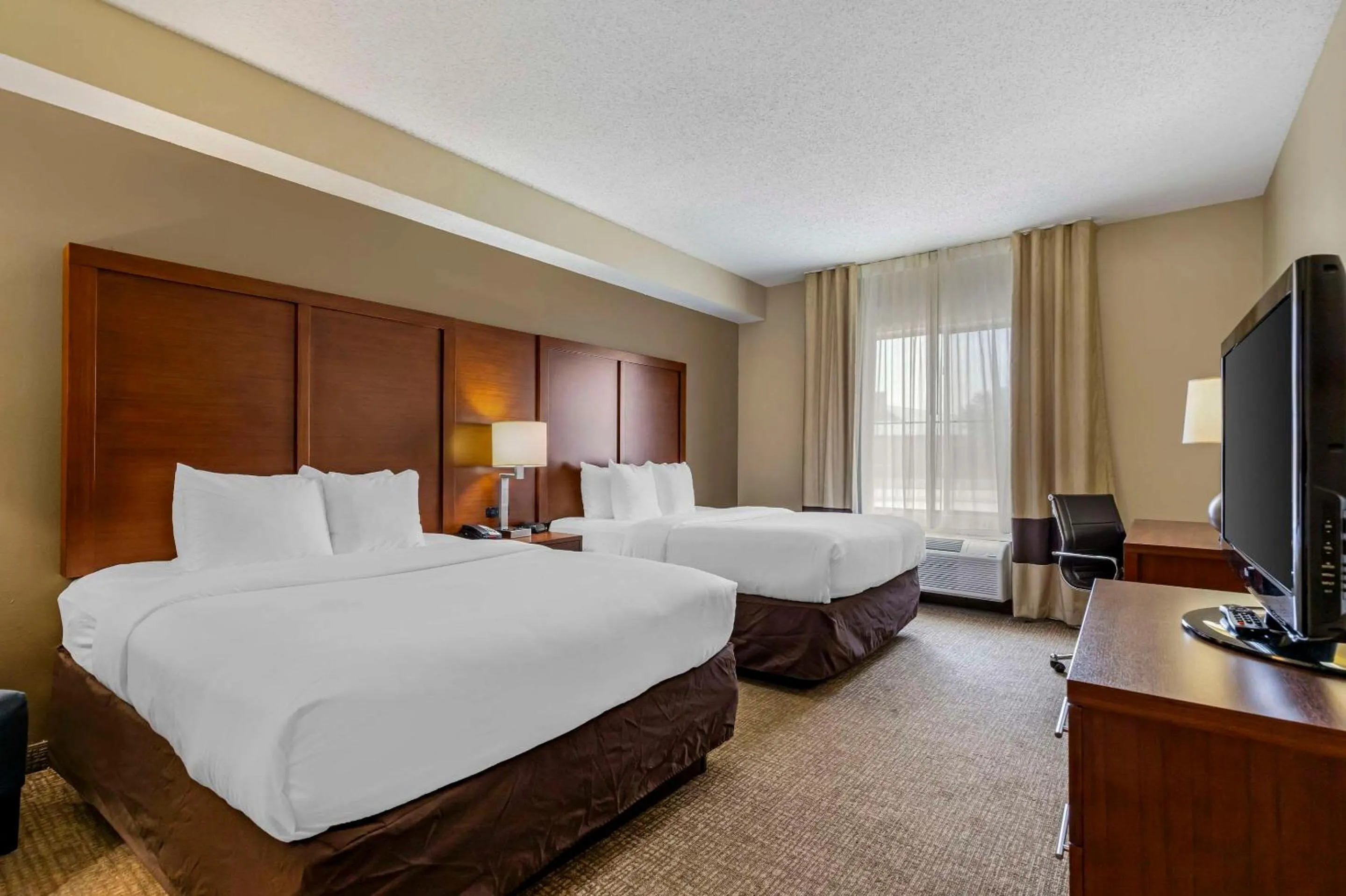 Bedroom, Bed in Comfort Inn & Suites