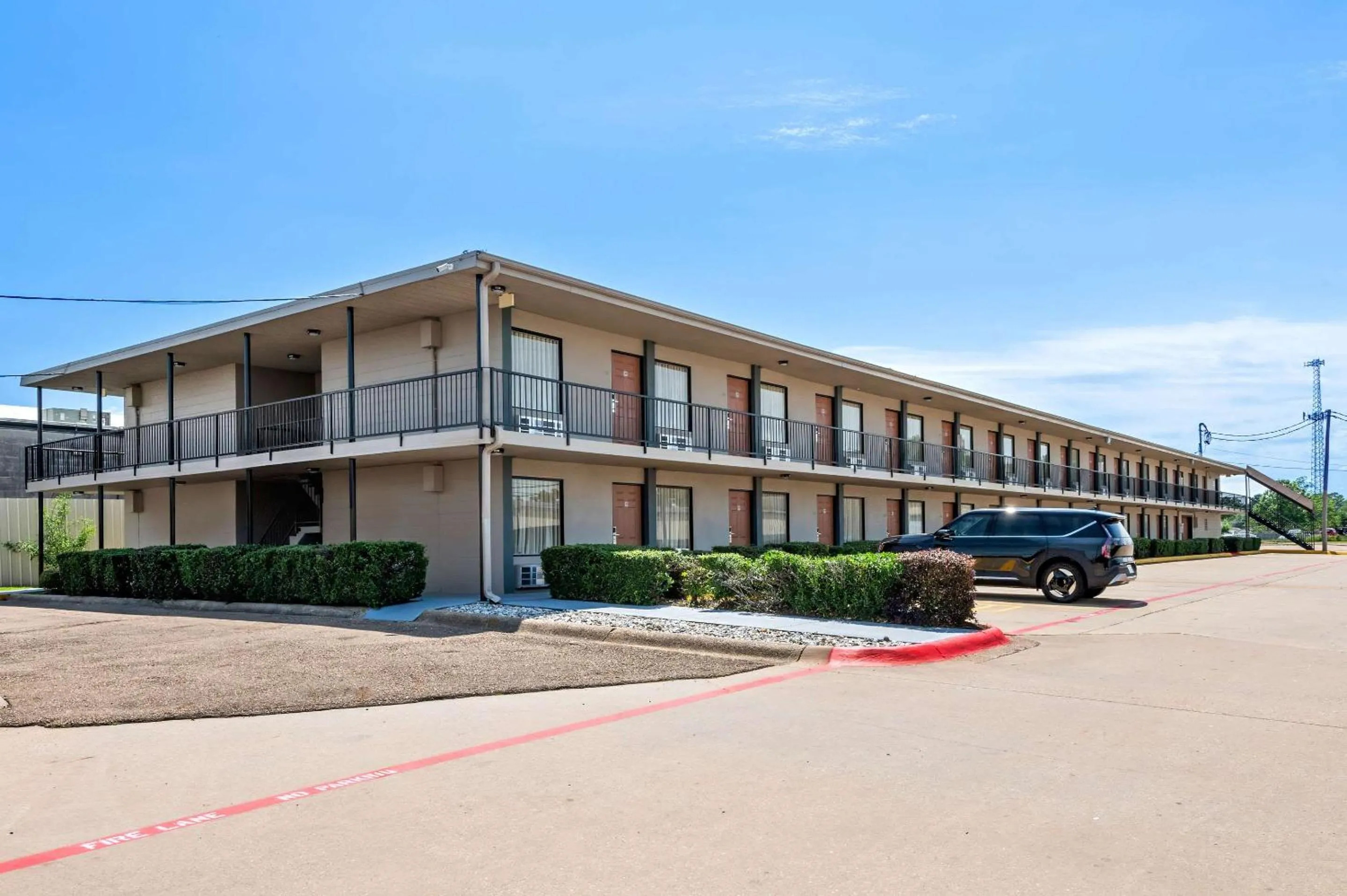 Property building in Econo Lodge Texarkana I-30