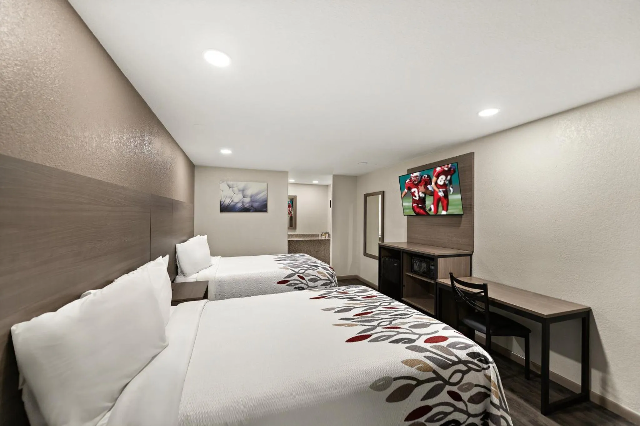 Bedroom, Bed in Red Roof Inn Nacogdoches