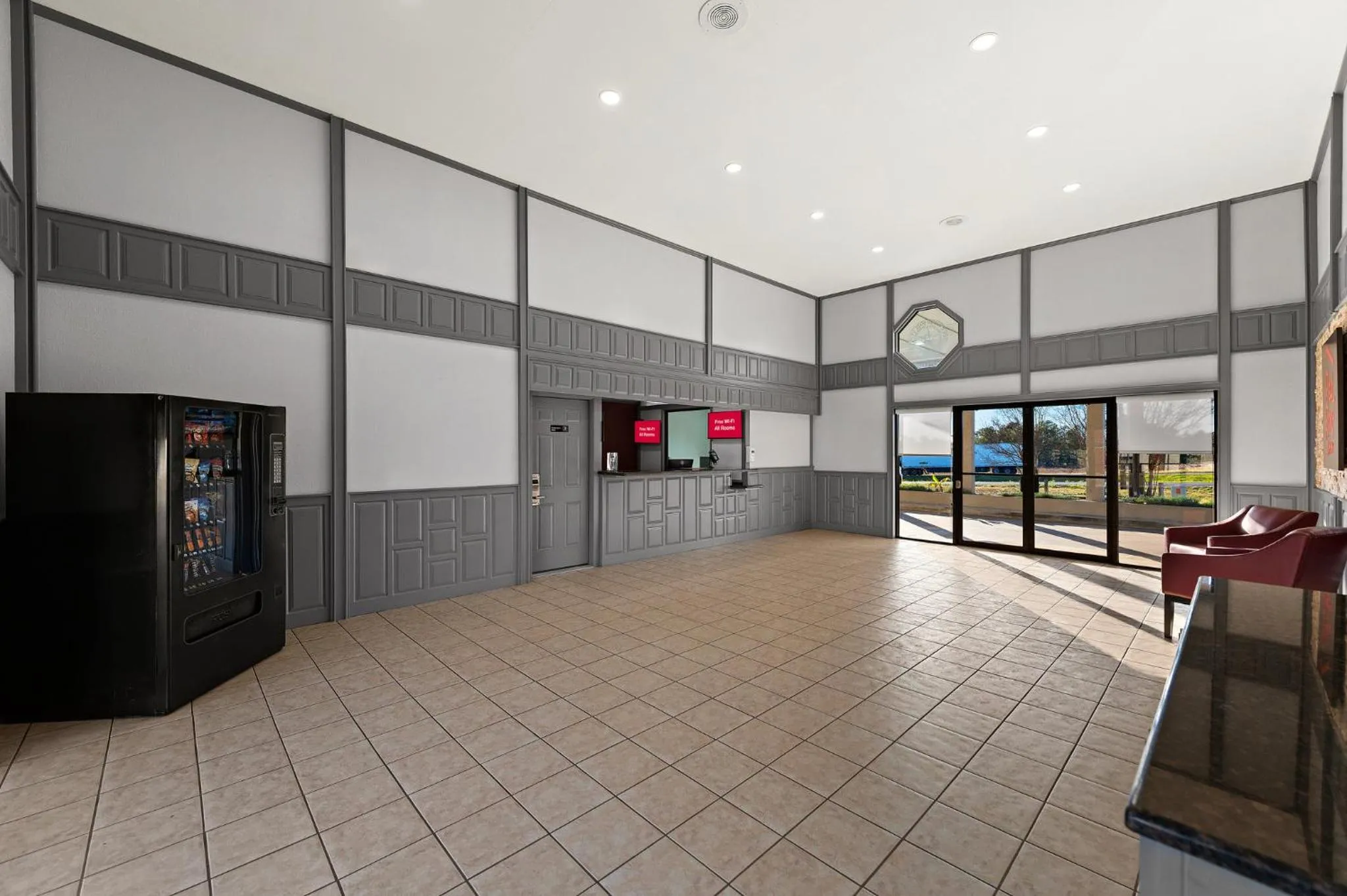 Lobby or reception in Red Roof Inn Nacogdoches