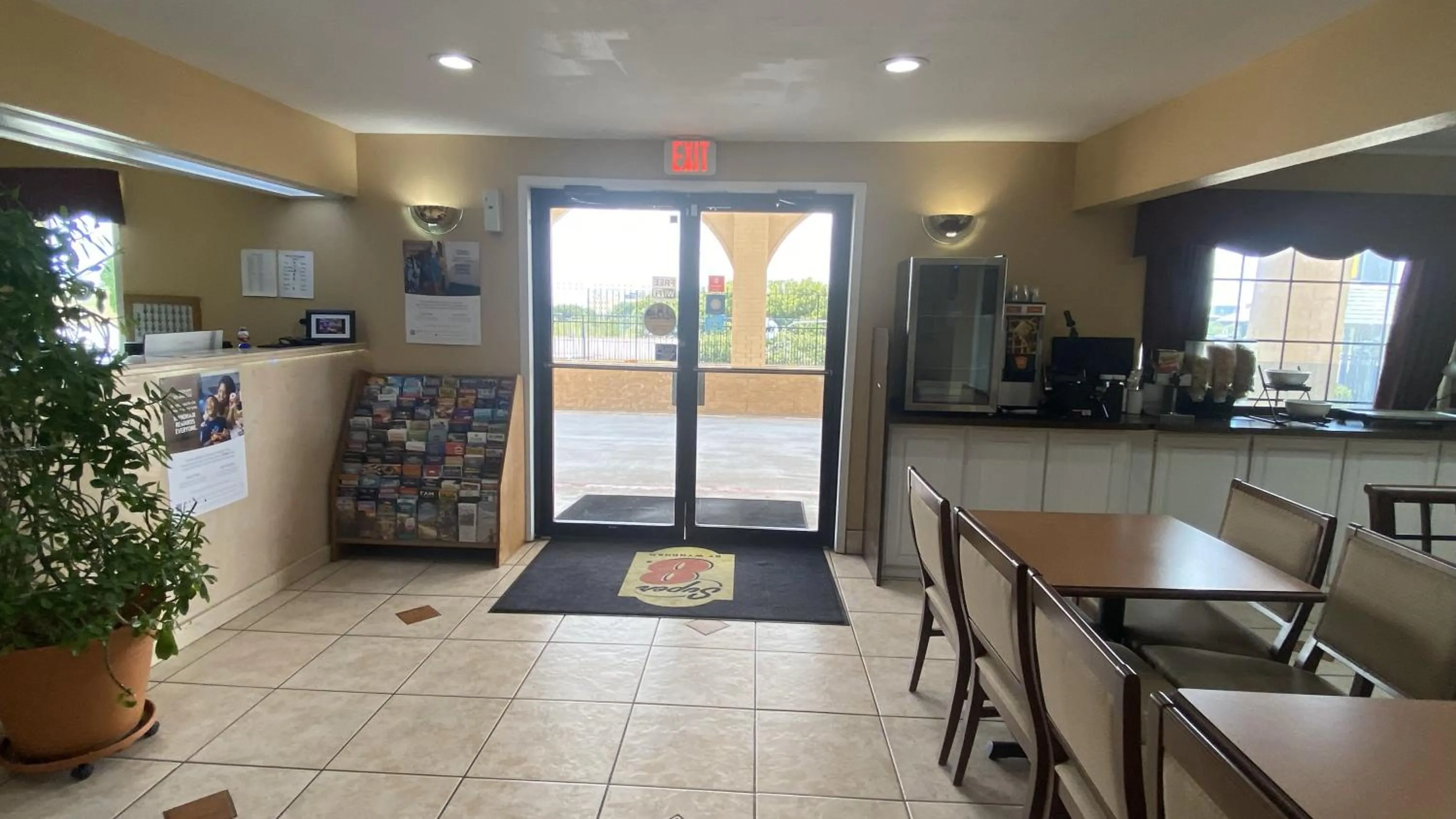 Lobby or reception in Econo Lodge Decatur