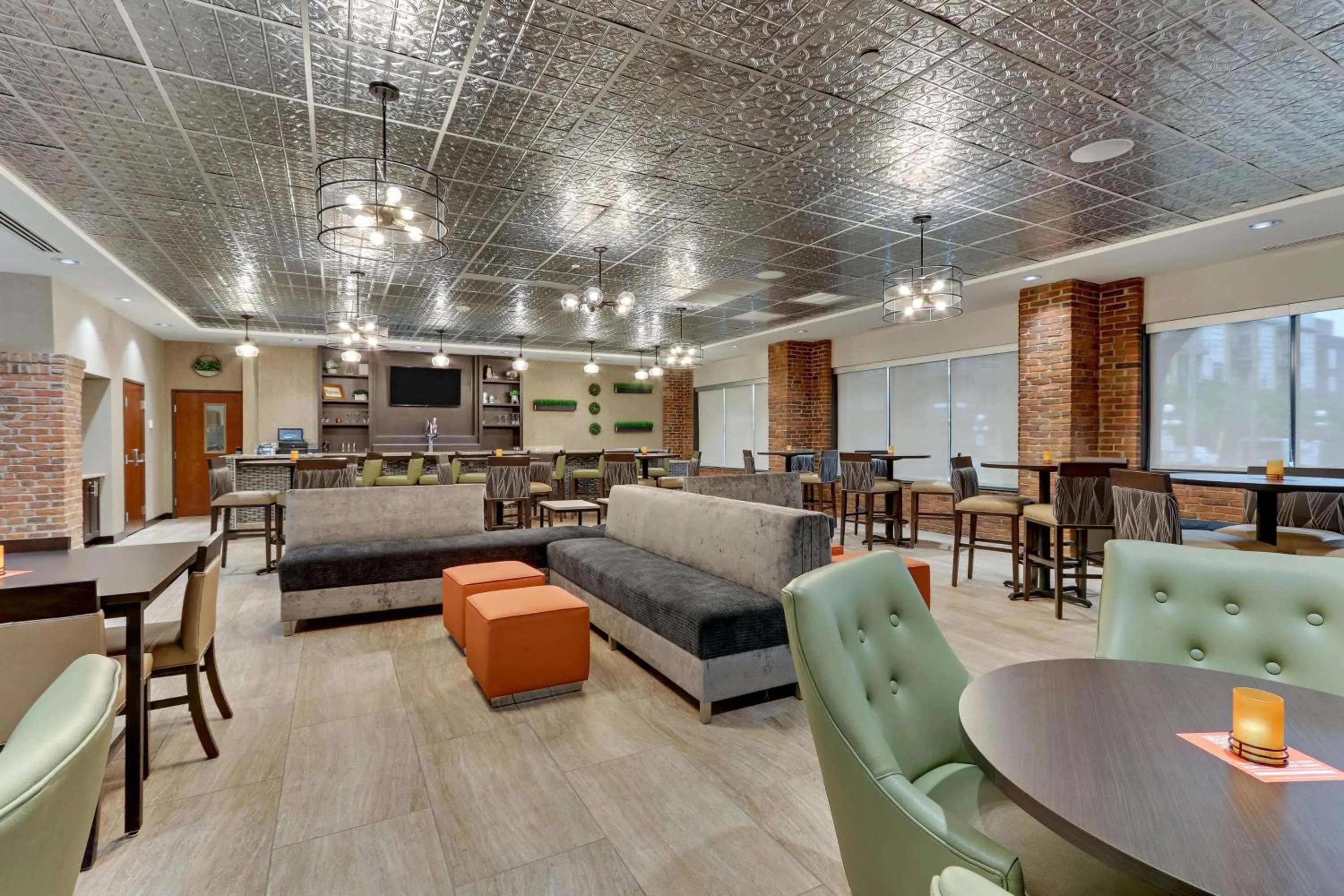 Lounge or bar in Drury Plaza Hotel St. Paul Downtown