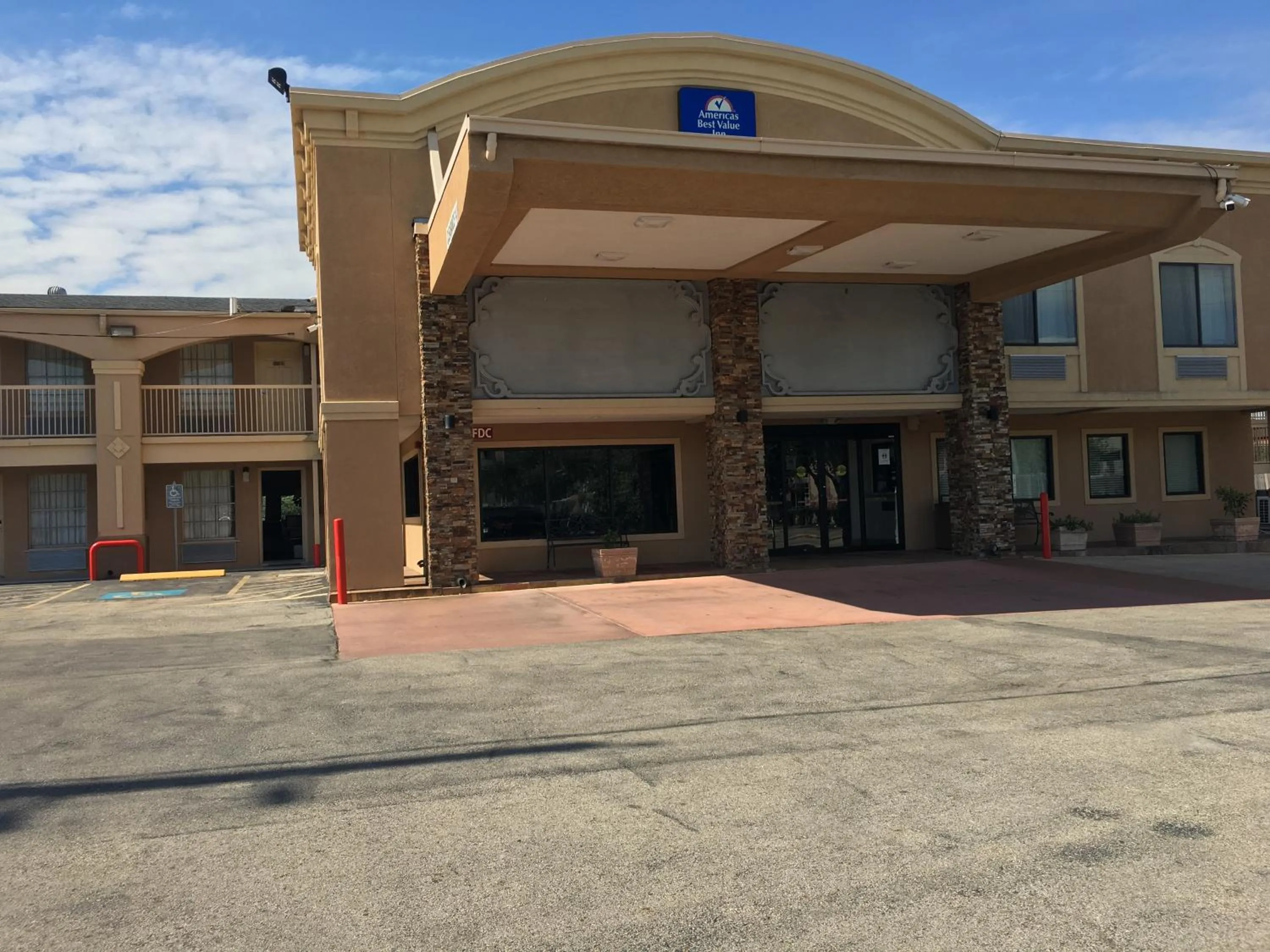 Property building in Americas Best Value Inn-Near NRG Park/Medical Center