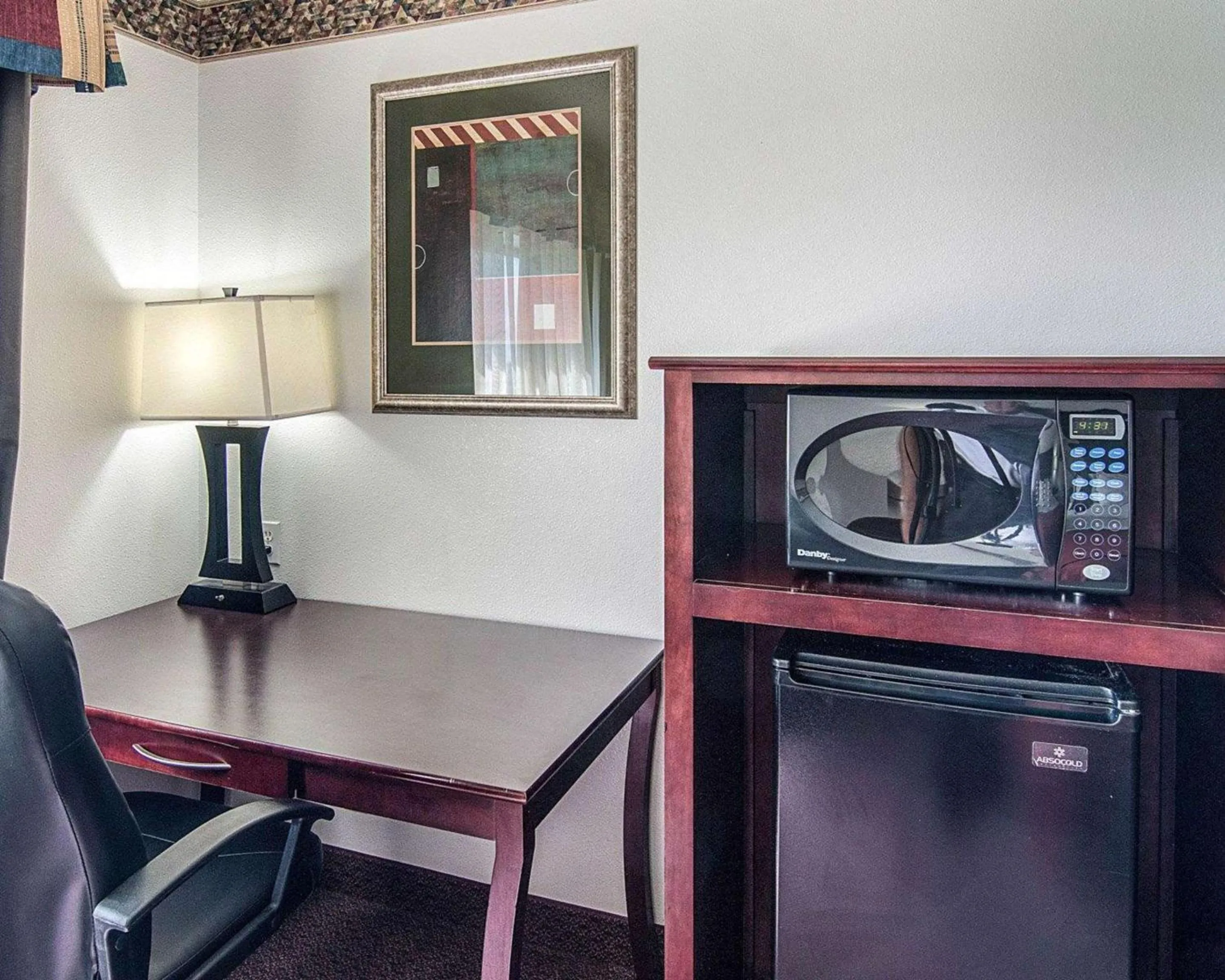 Bedroom in Quality Inn Midland South