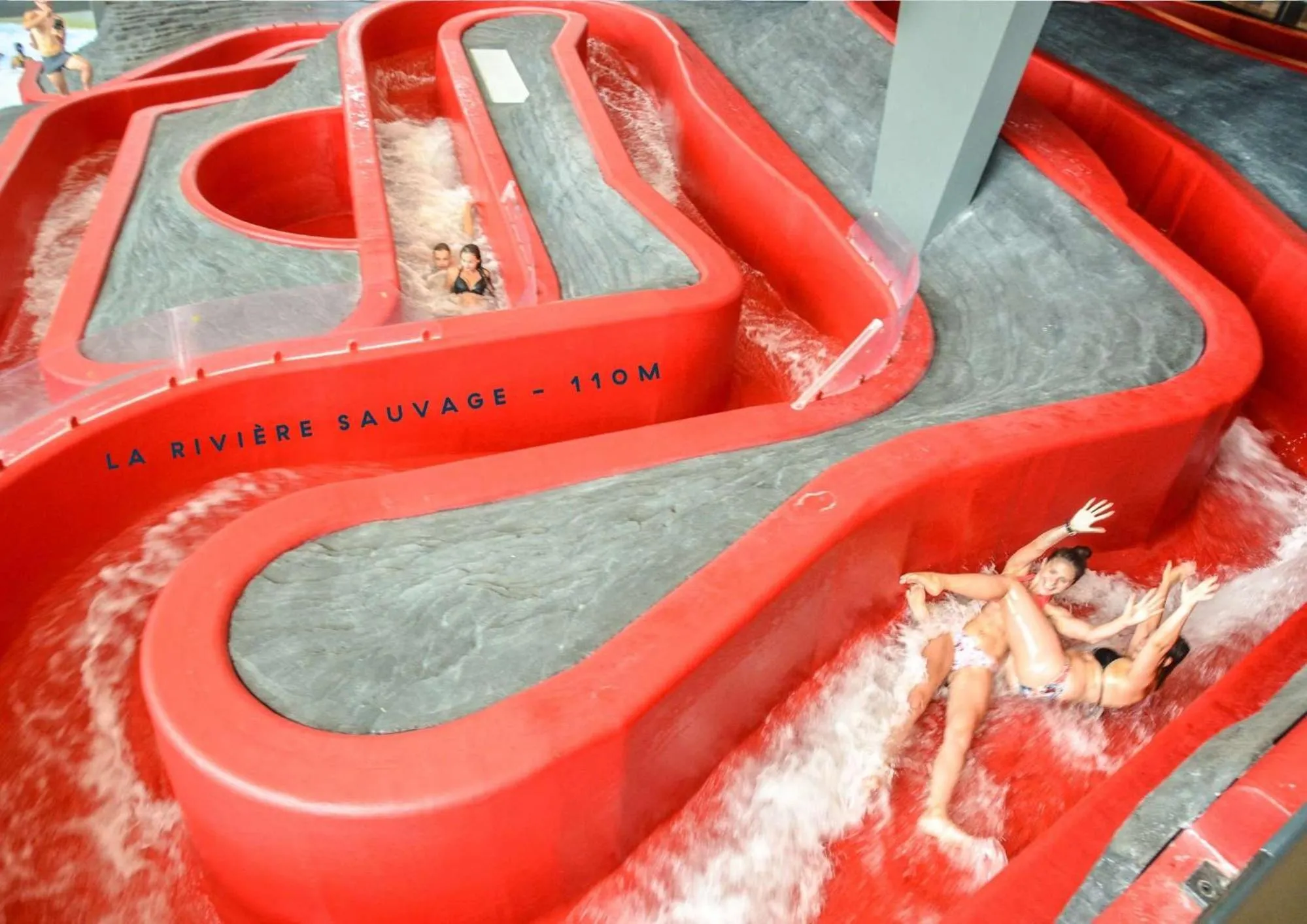 Pool view in Ecrin Blanc Resort Courchevel - Aquapark