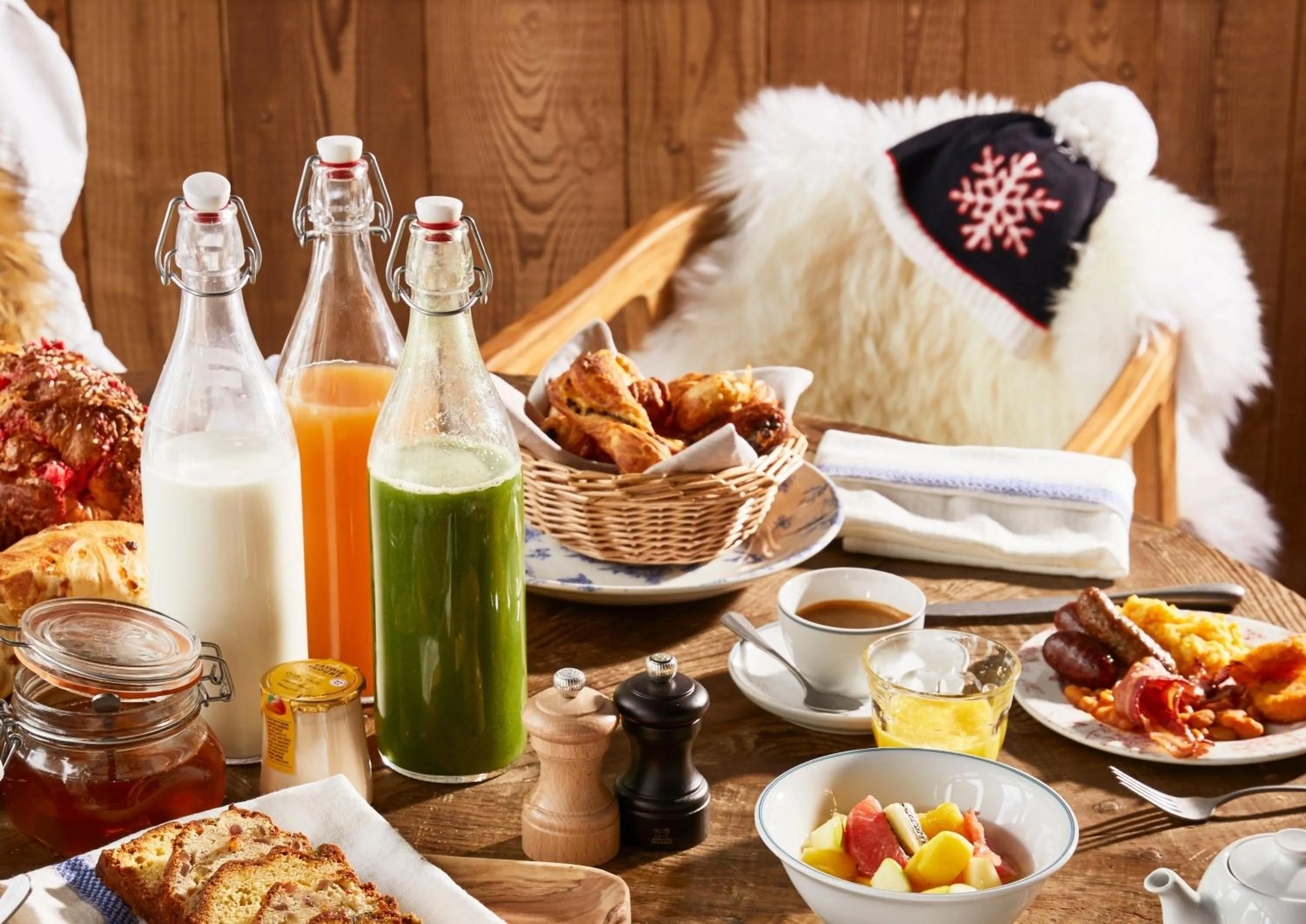 Breakfast in Ecrin Blanc Resort Courchevel - Aquapark