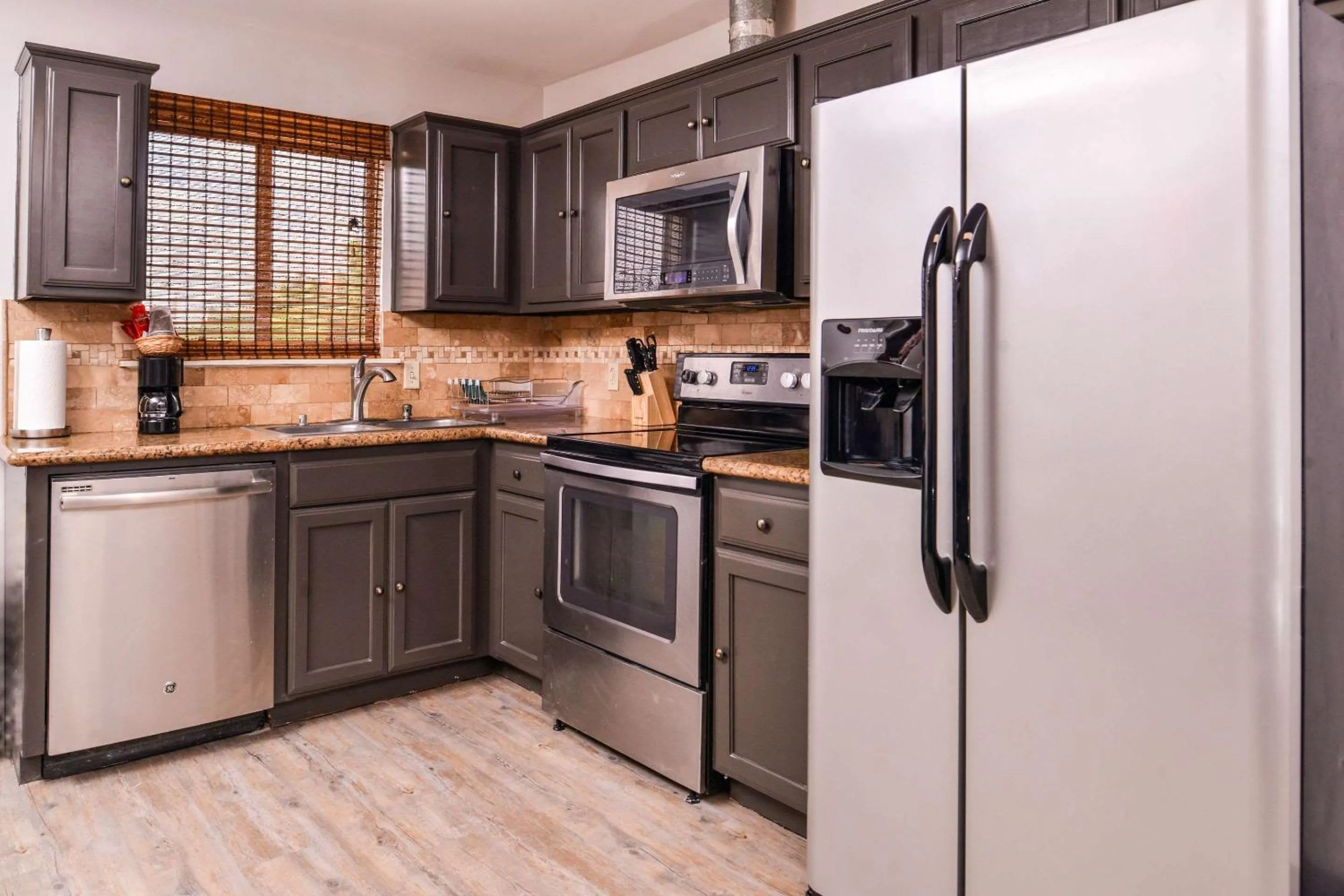 Photo of the whole room in Quality Inn & Suites Beaumont