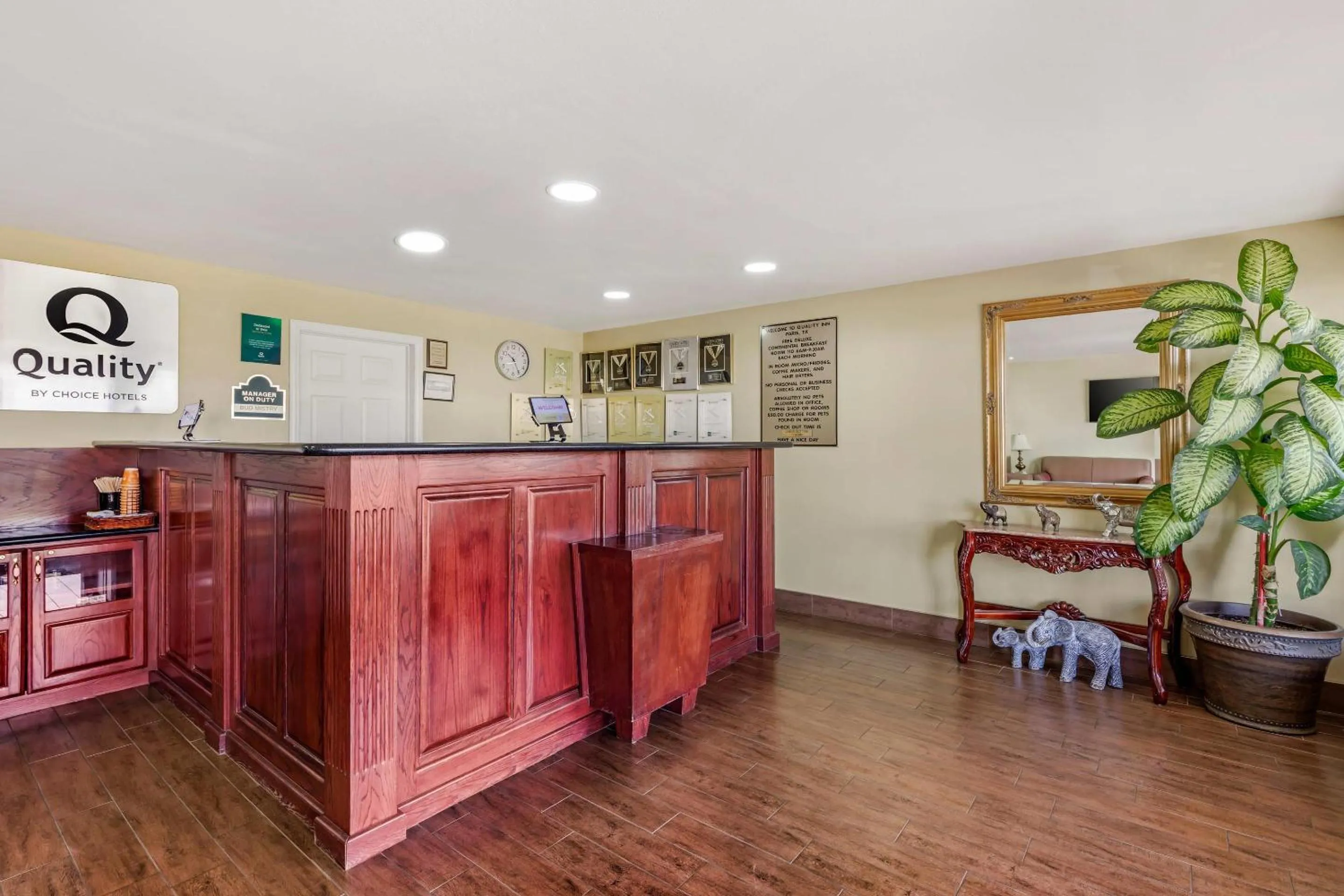 Lobby or reception in Quality Inn Paris Texas