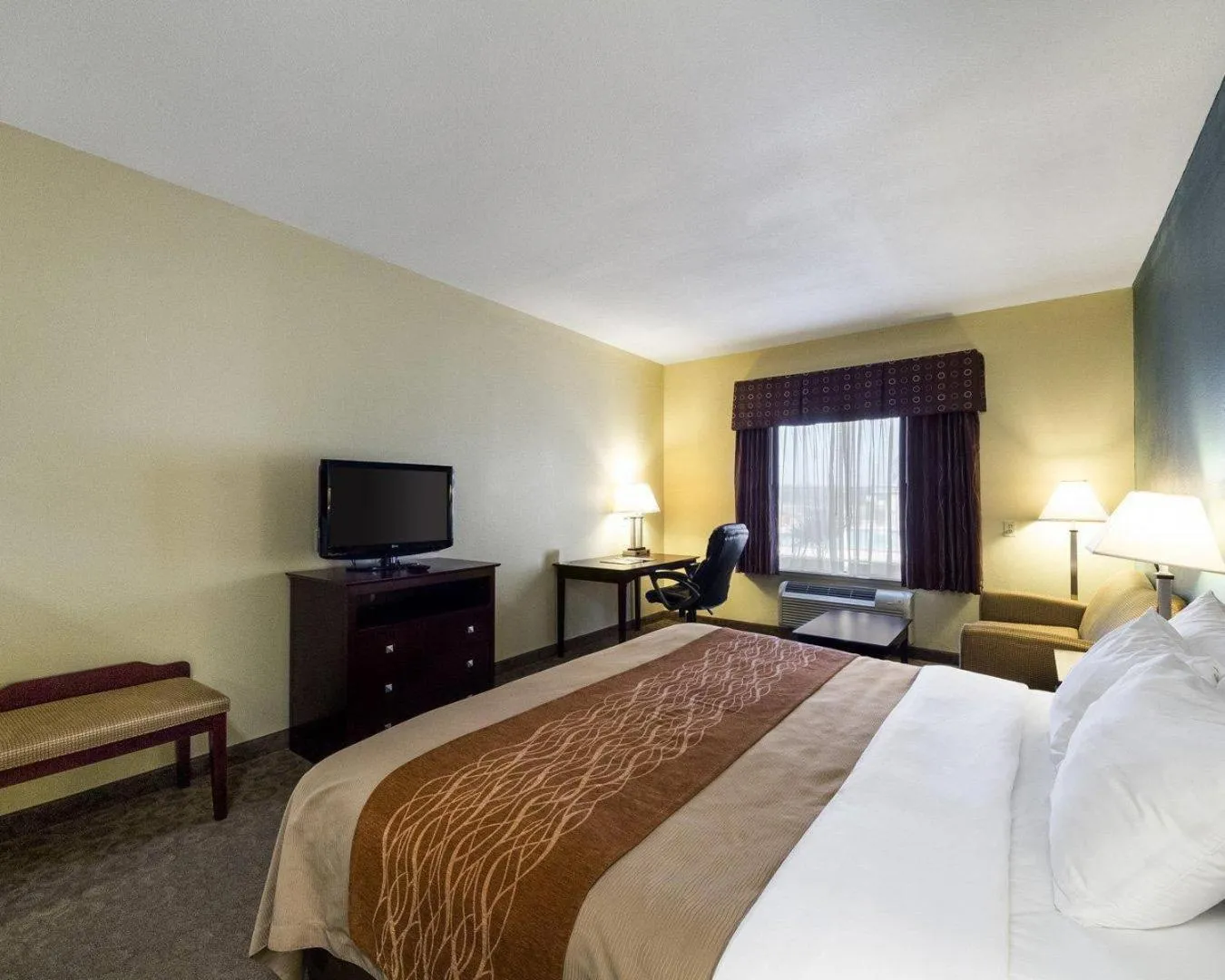 Bedroom, Bed in Quality Inn Ingleside - Corpus Christi