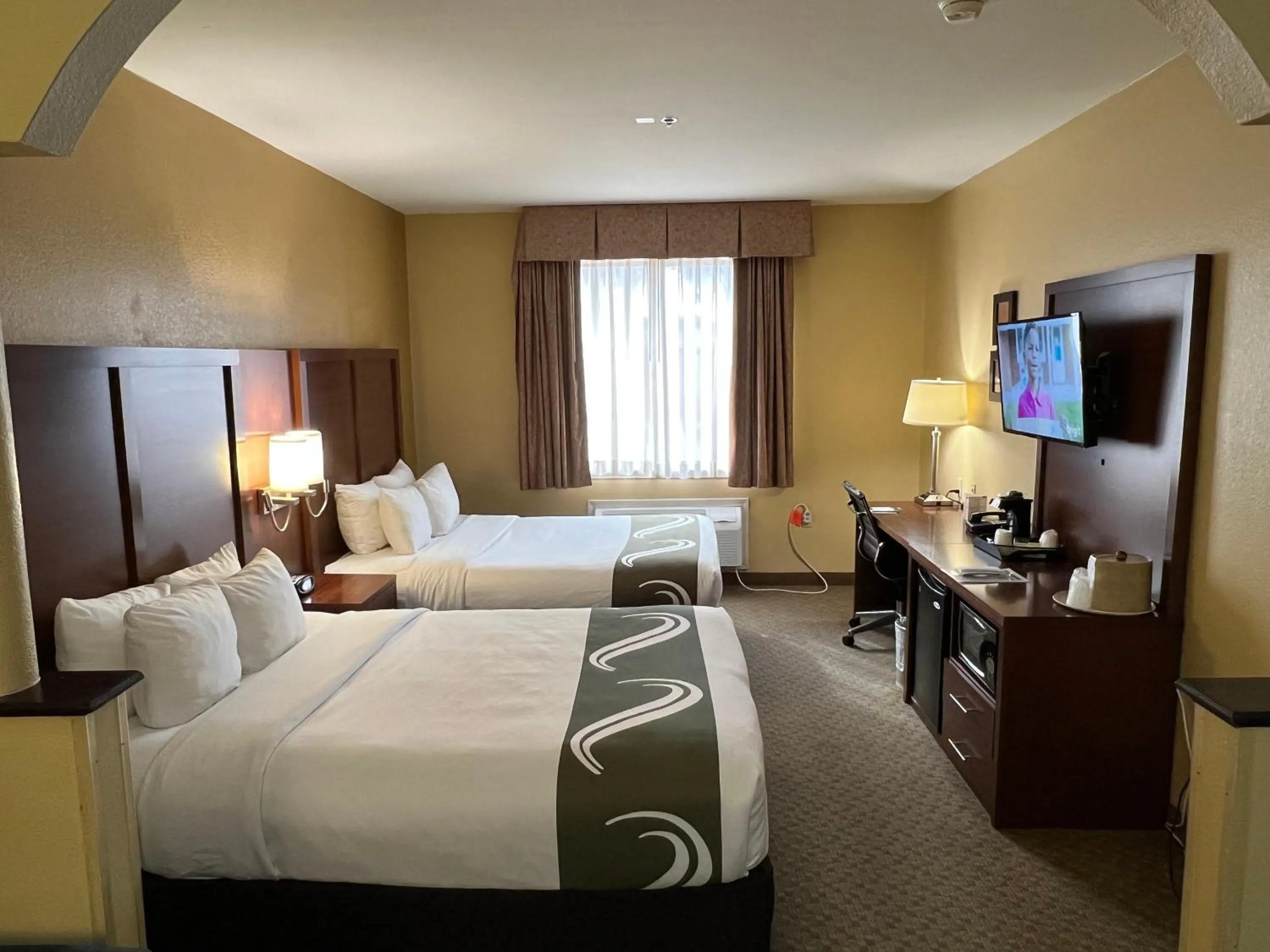 TV and multimedia, Bed in Quality Suites Midland North Loop 250