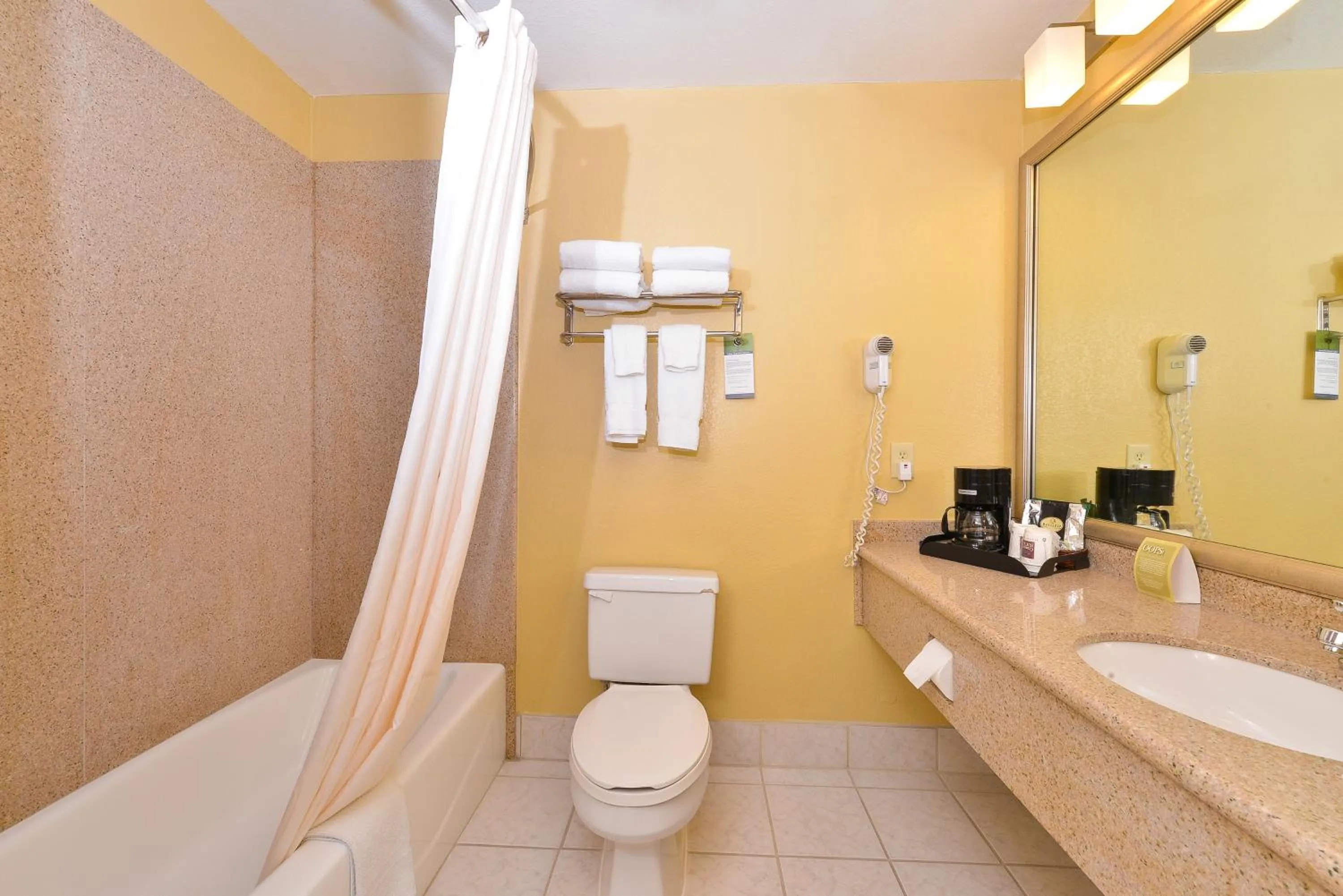 Bathroom in Quality Suites Midland North Loop 250