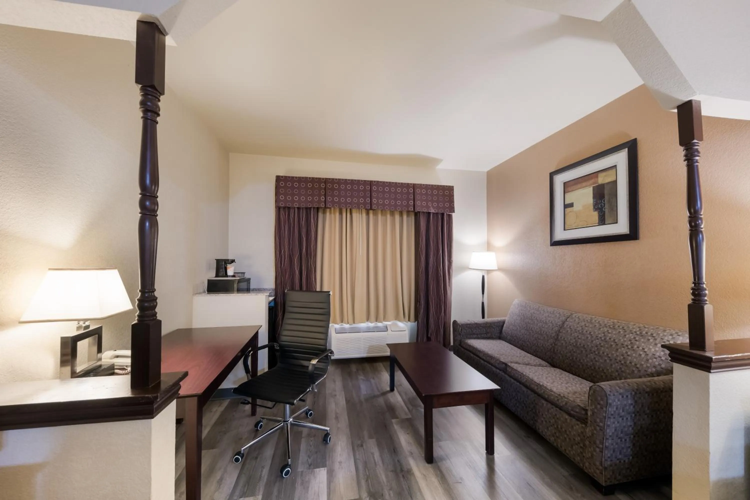 Seating area in Quality Inn & Suites Terrell