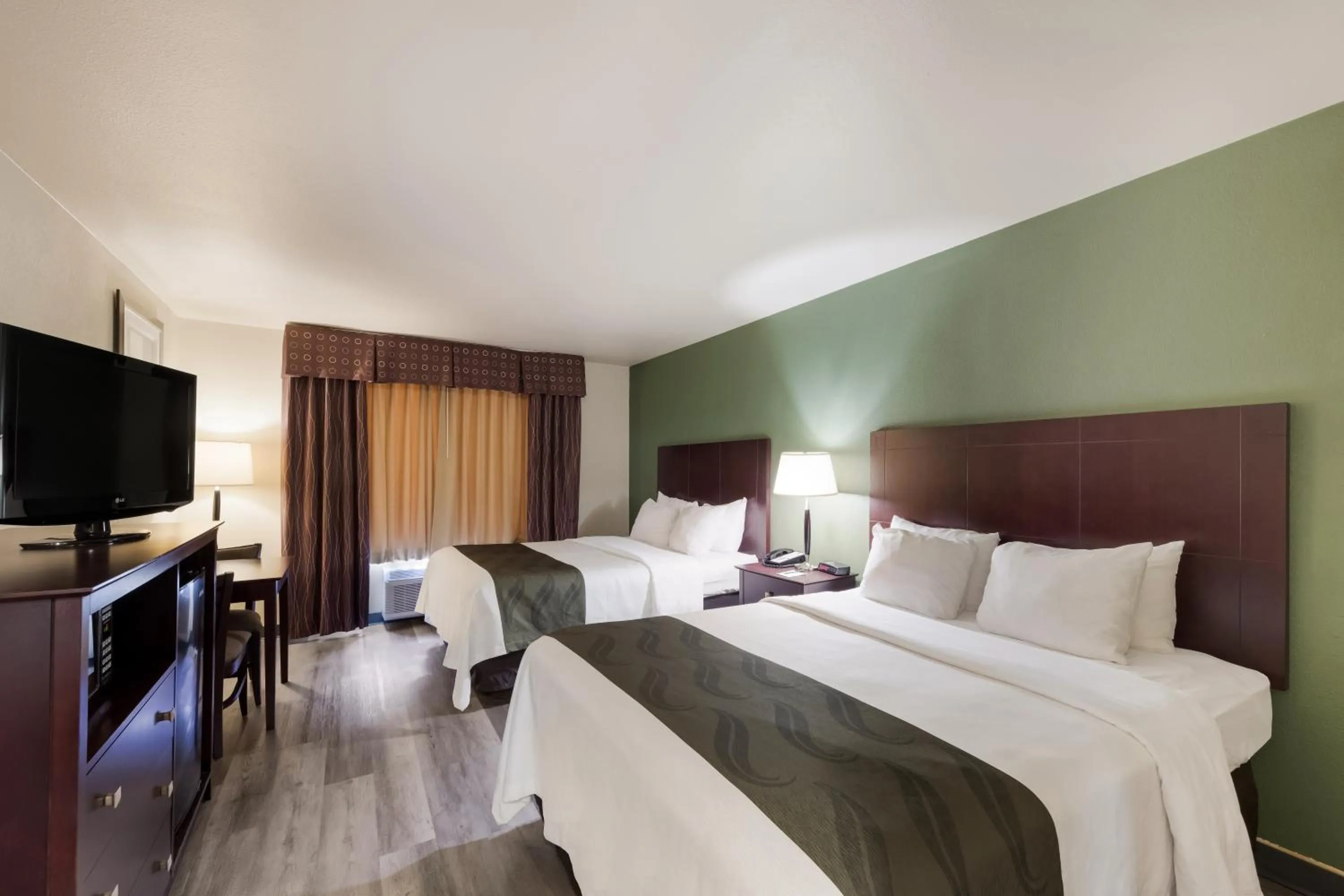 Bedroom, Bed in Quality Inn & Suites Terrell