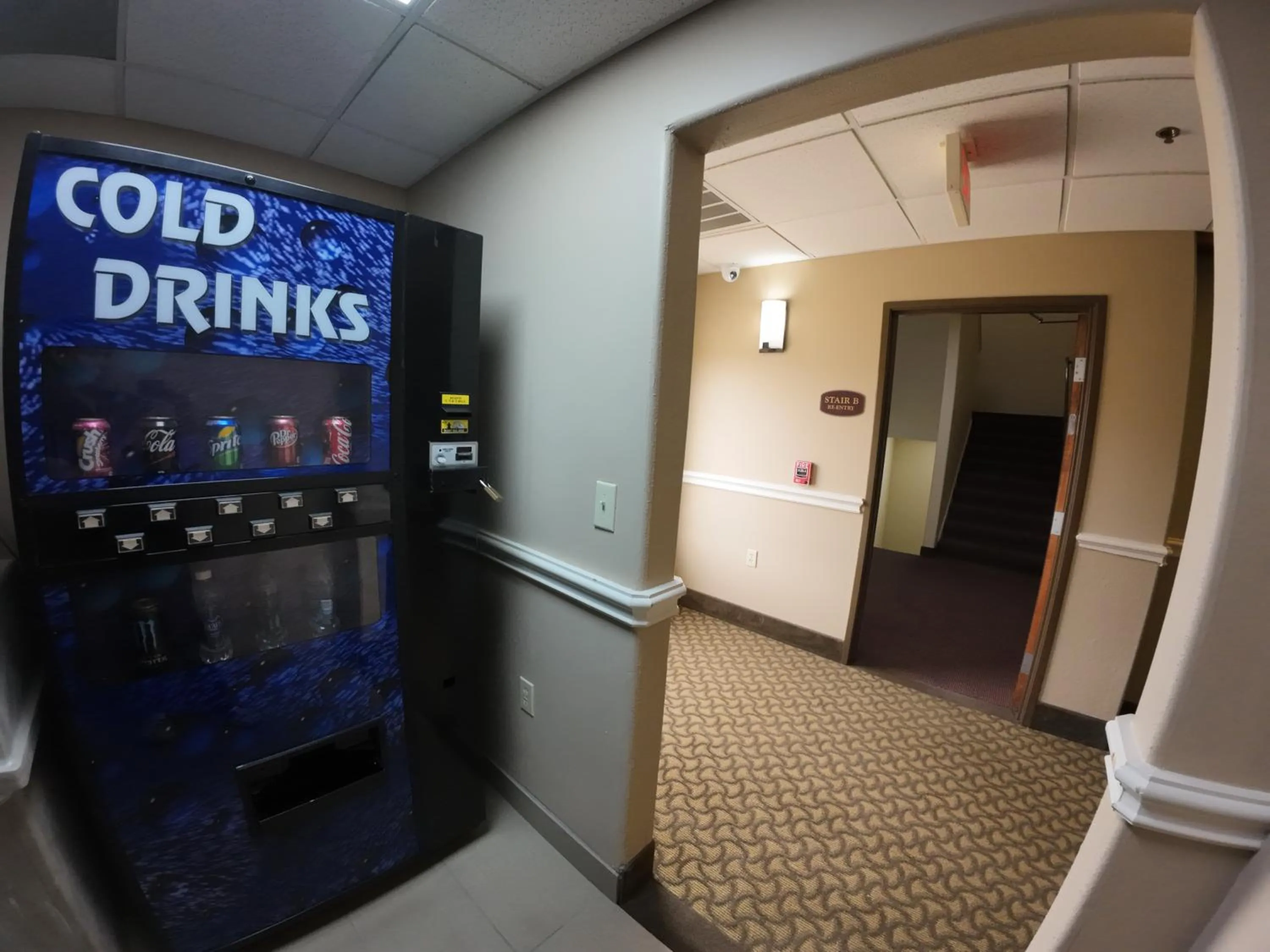 vending machine in Comfort Suites Westchase Houston Energy Corridor